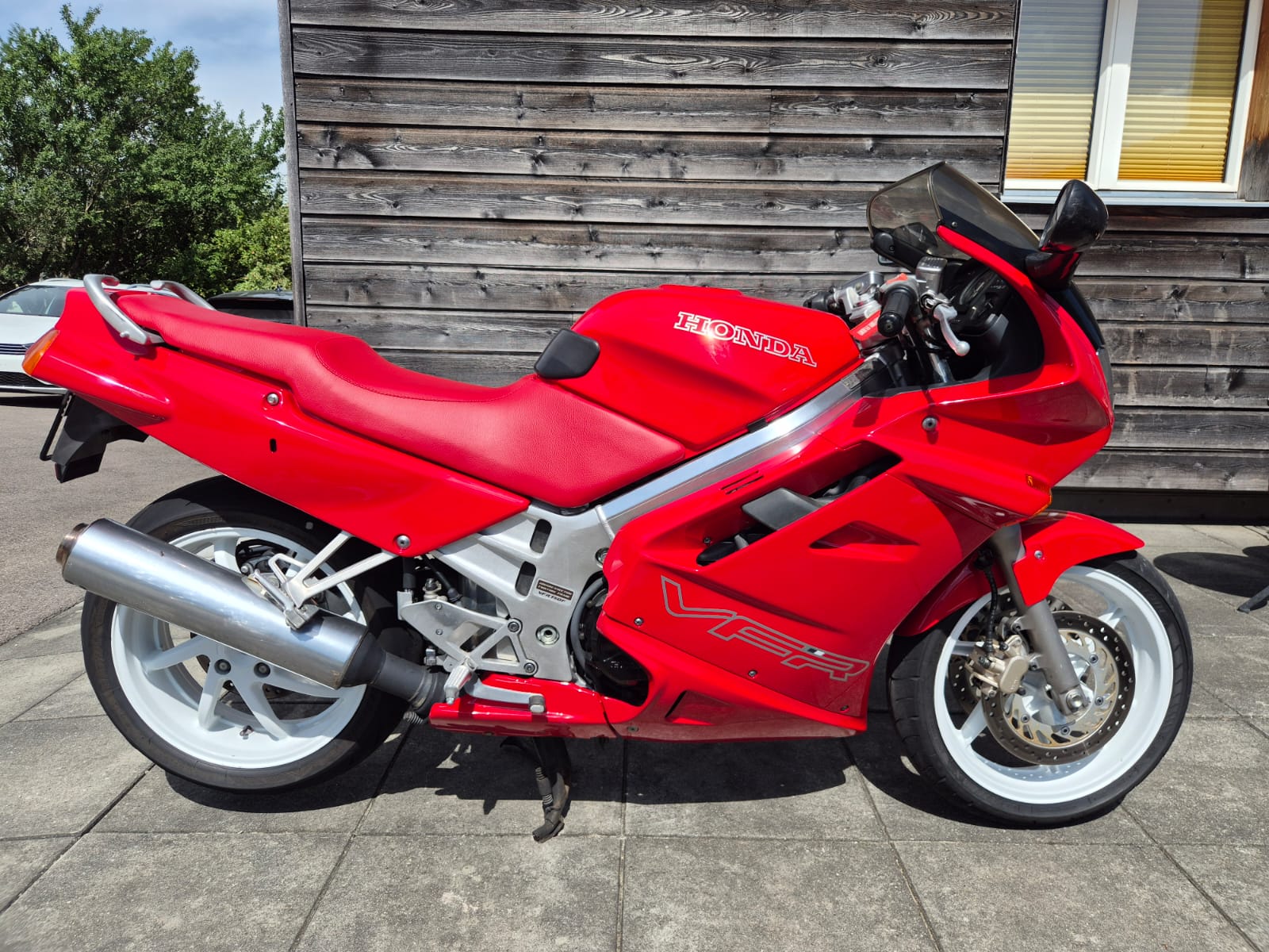 HONDA VFR 750 F L-image-0