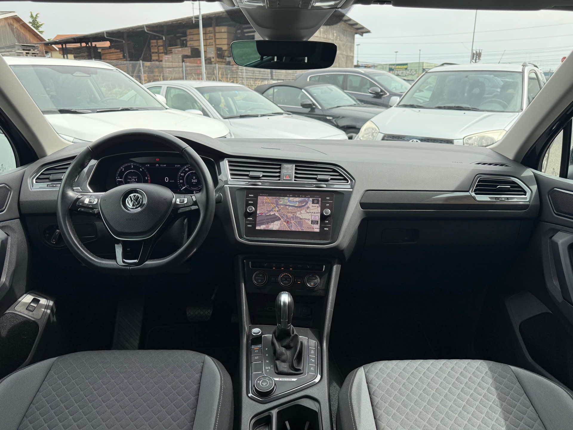 VW Tiguan 2.0 TDI SCR Comfortline 4Motion DSG-image-7
