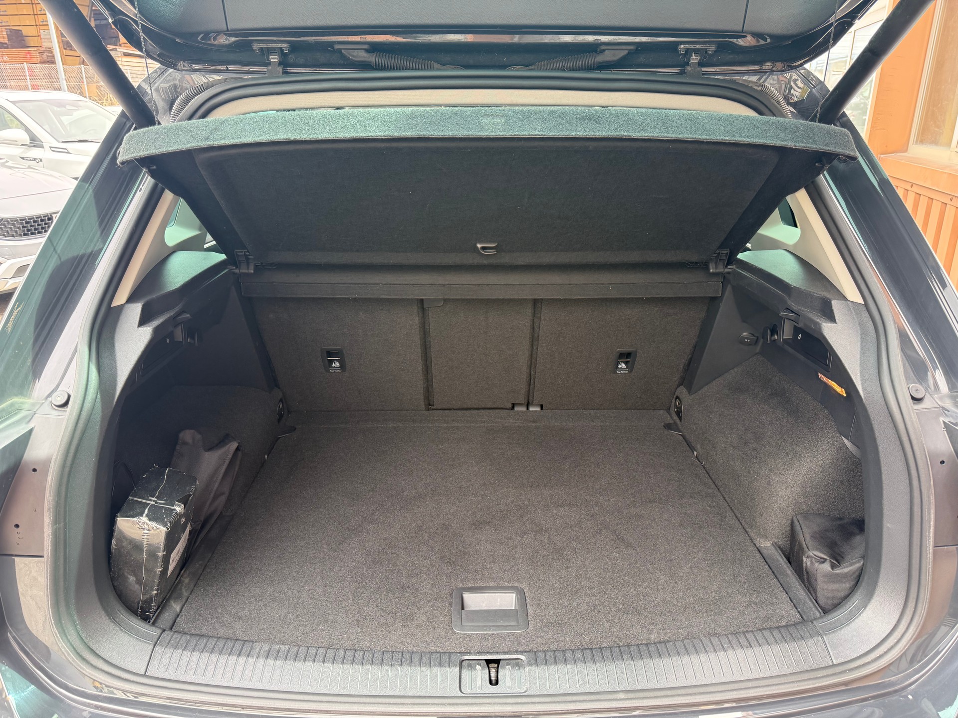 VW Tiguan 2.0 TDI SCR Comfortline 4Motion DSG-image-6