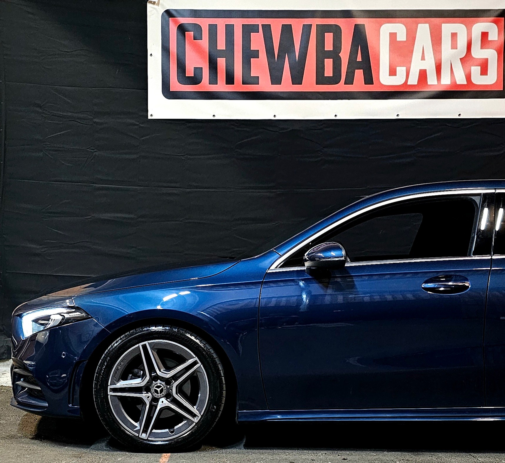 MERCEDES-BENZ A 200 AMG Line 7G-DCT-showroom-element-2