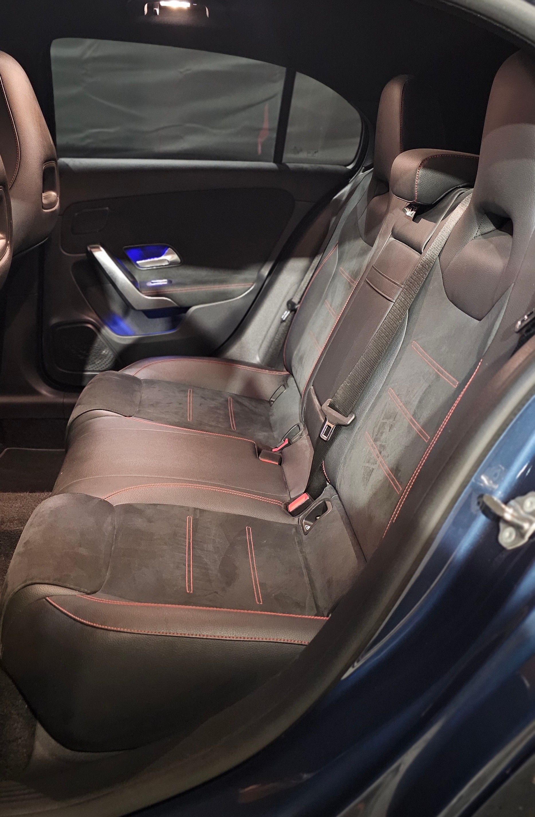 MERCEDES-BENZ A 200 AMG Line 7G-DCT-image-17