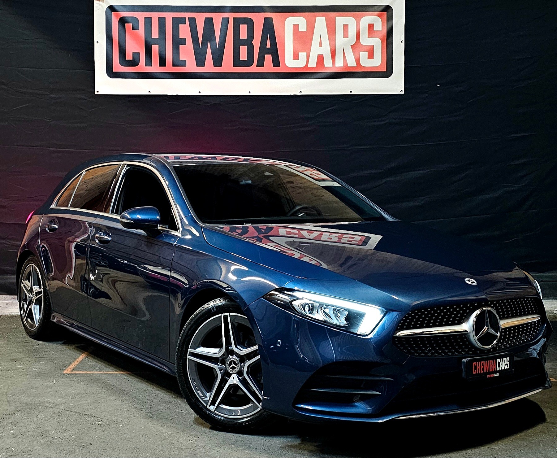 MERCEDES-BENZ A 200 AMG Line 7G-DCT-image-5