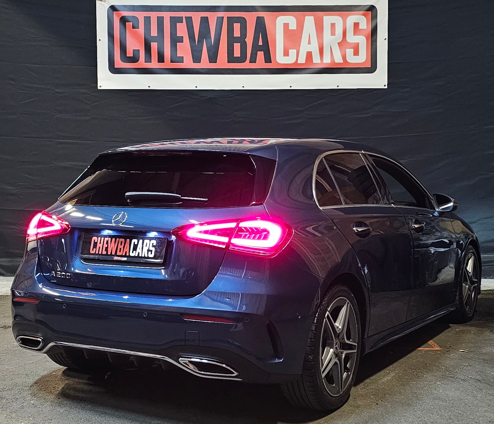 MERCEDES-BENZ A 200 AMG Line 7G-DCT-image-9