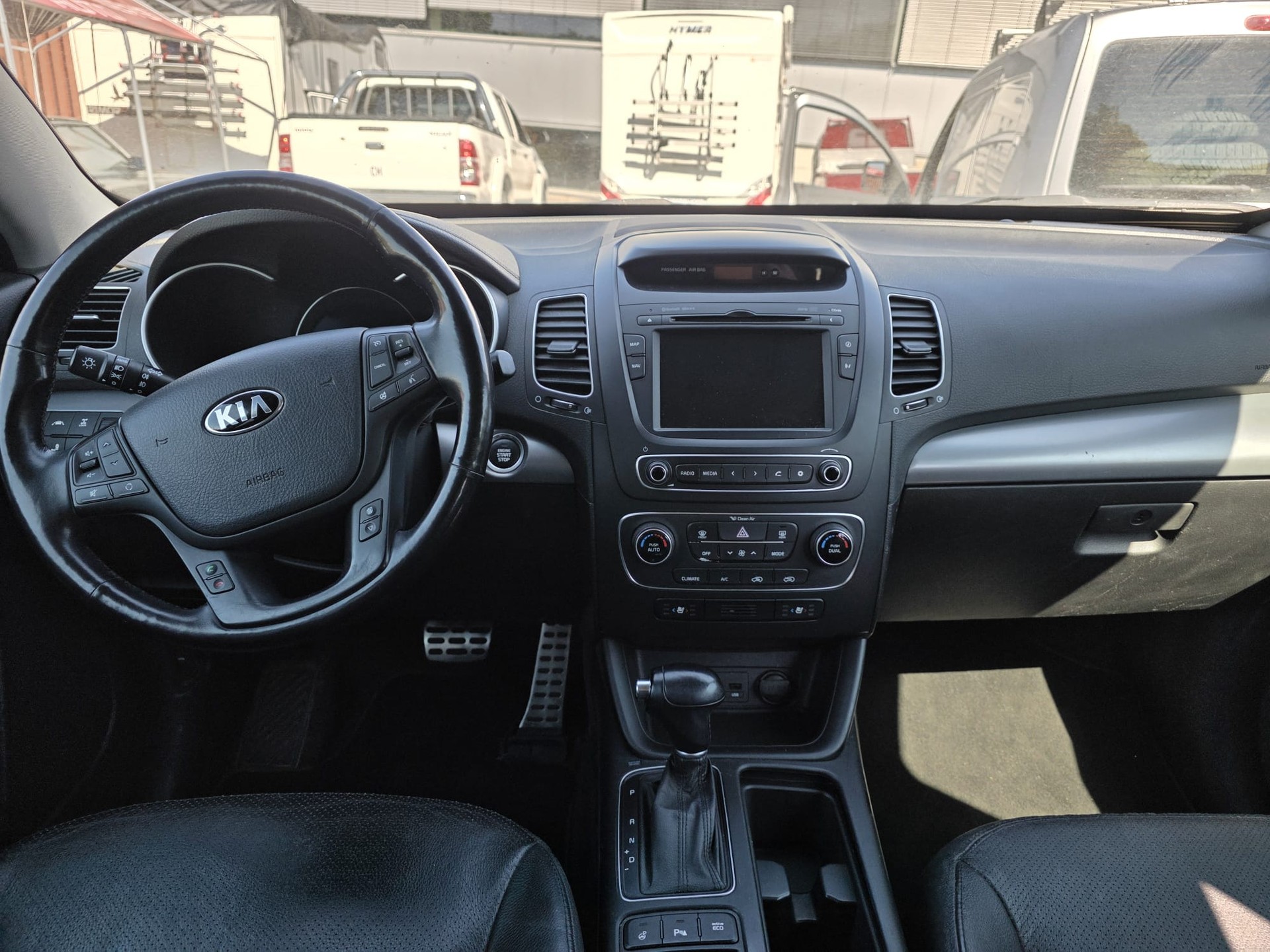 KIA Sorento 2.2 CRDI Style Automatic-image-8