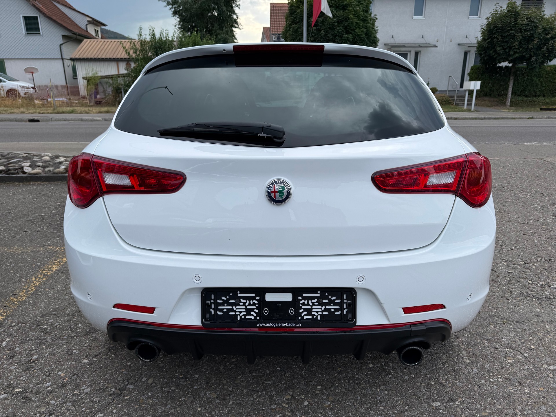 ALFA ROMEO Giulietta 1750 TBi Veloce TCT-image-4