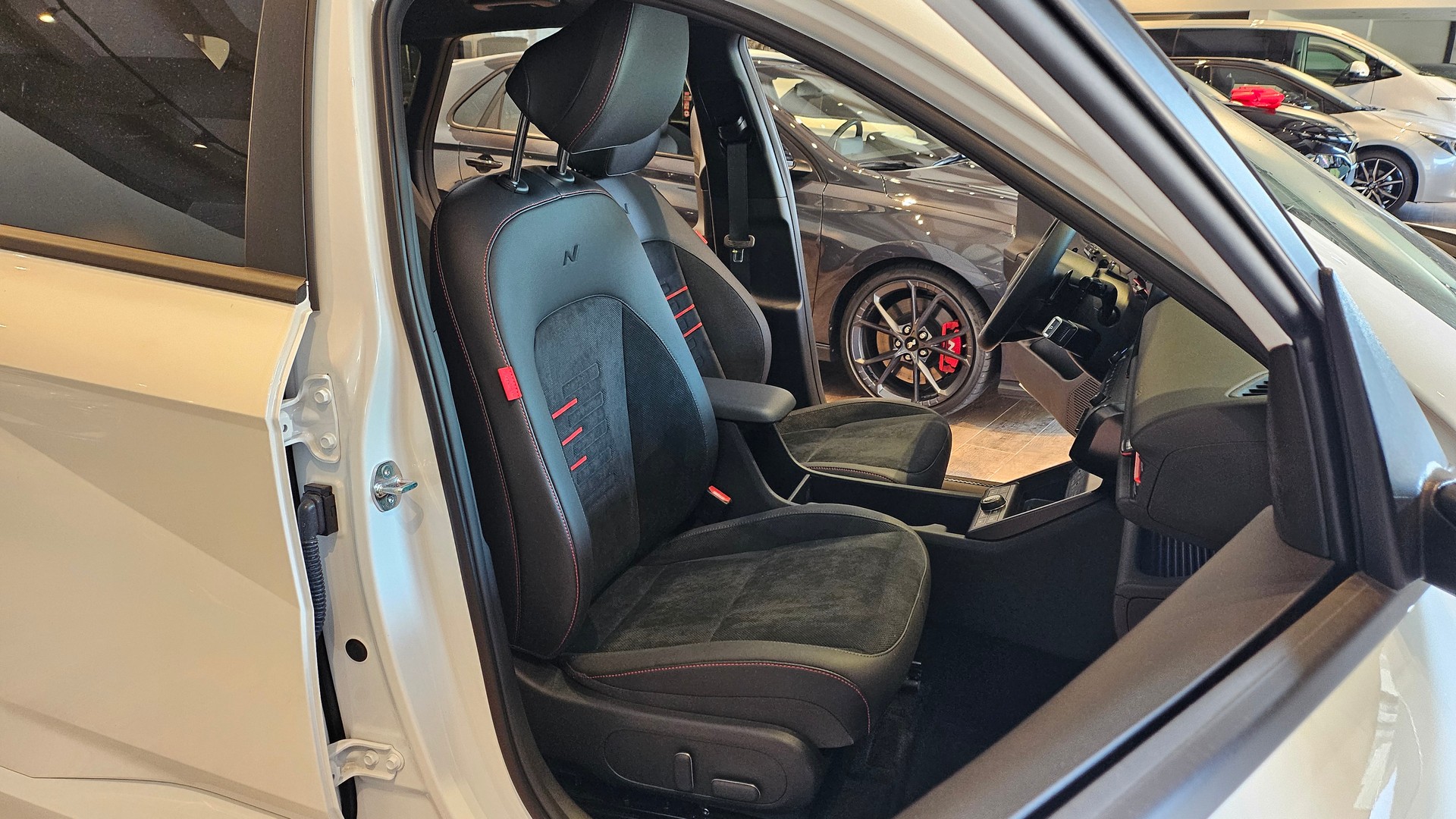 HYUNDAI Kona 1.6 T-GDi N Line 4WD DCT đ„Panoramađ„-image-17