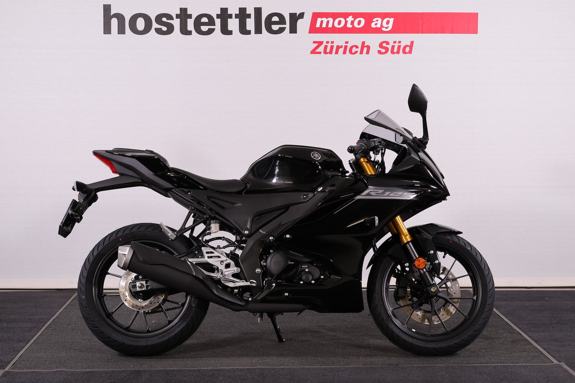 YAMAHA R125-showroom-element-3