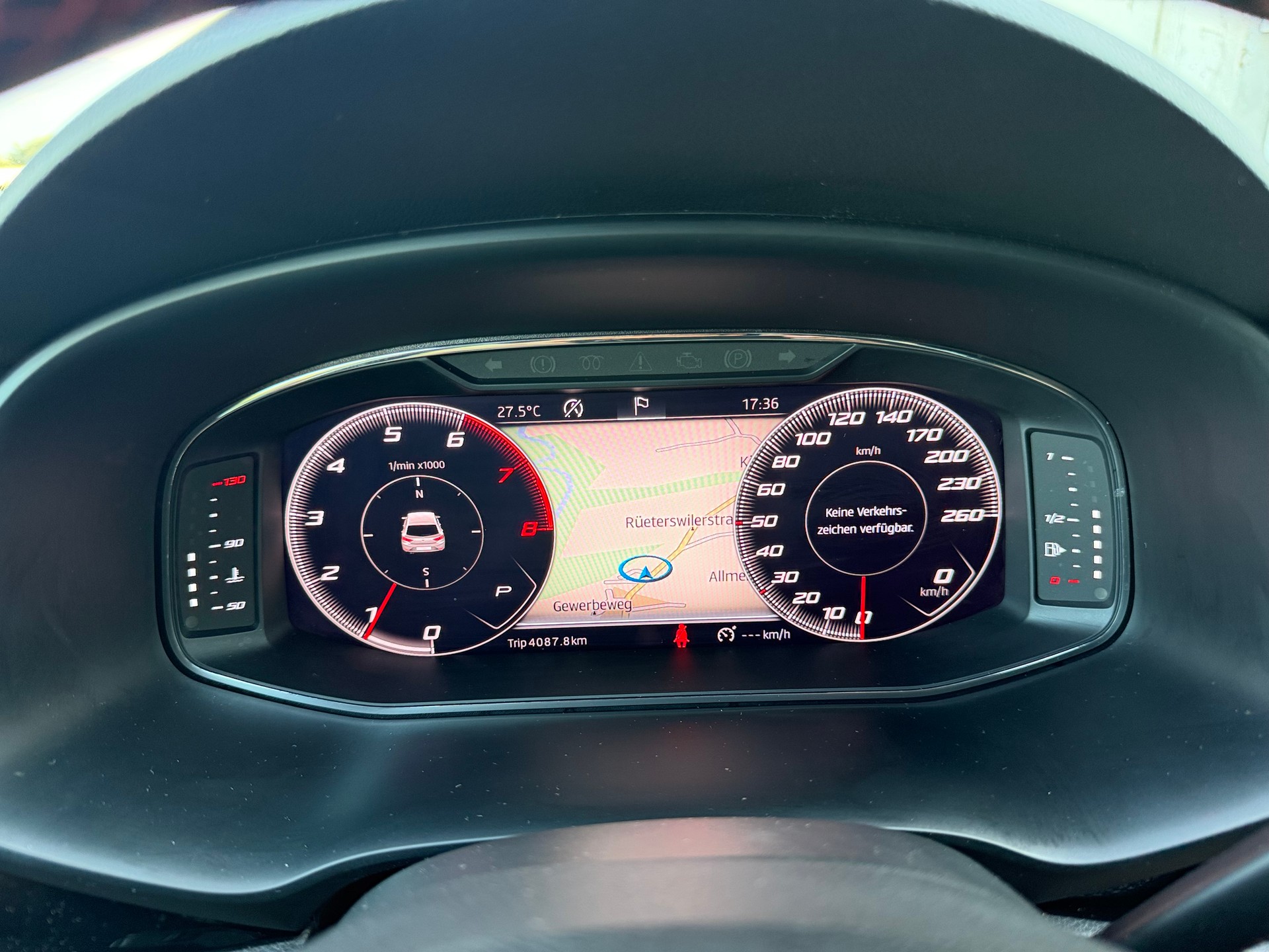 SEAT Leon 1.5 TSI EVO FR ACT FR DSG-image-13
