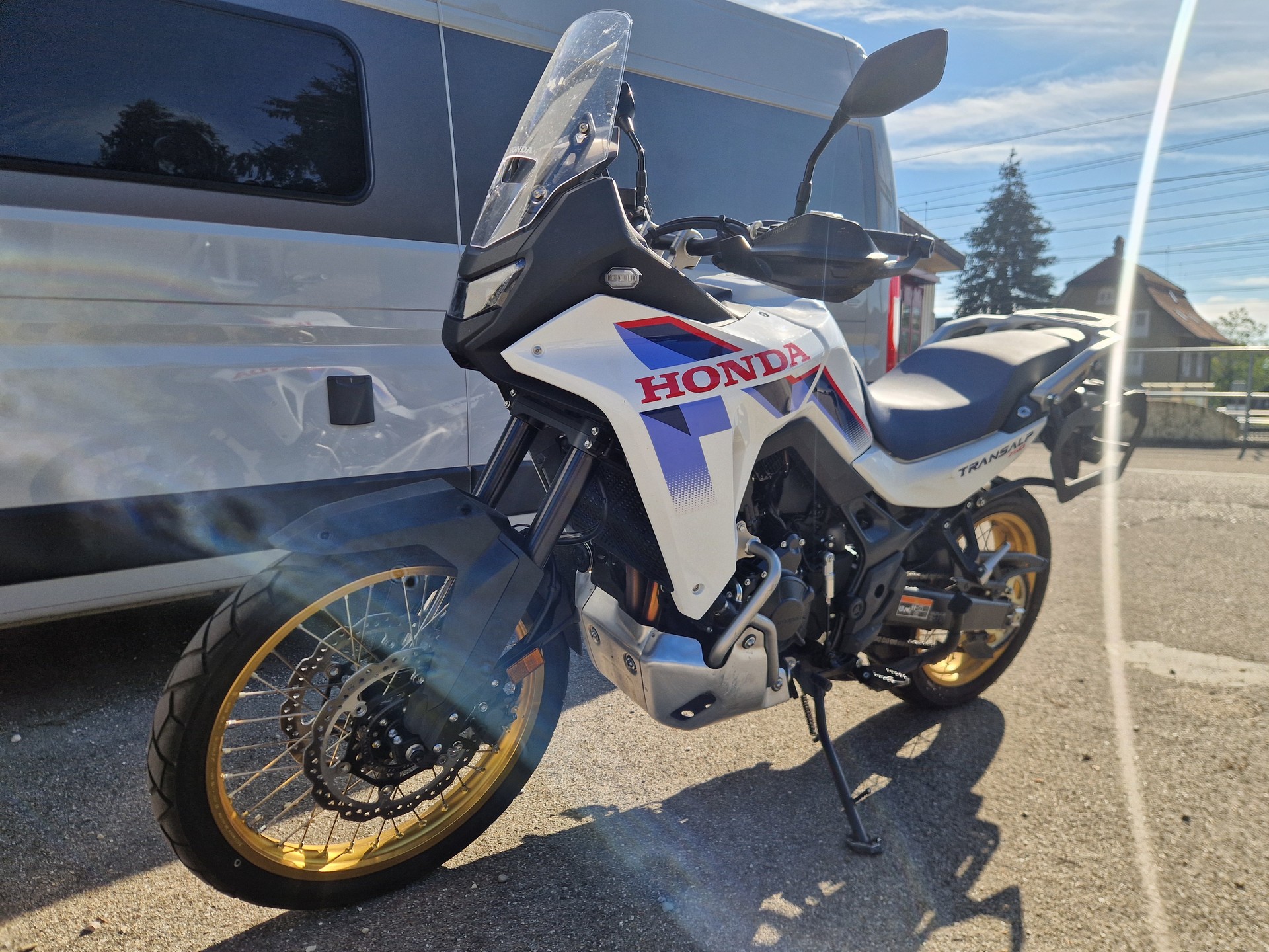 HONDA Transalp E-Clutch-image-1