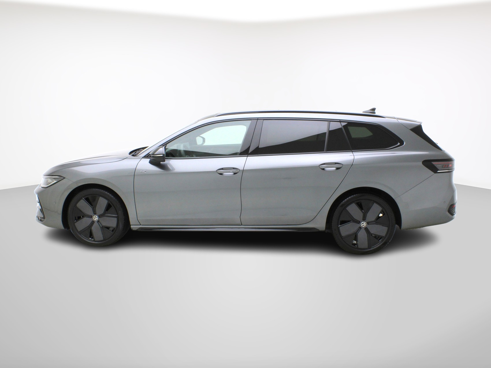 VW Passat Variant 2.0 TSI DSG R-Line 4Motion **R-Line Signature**-showroom-element-2