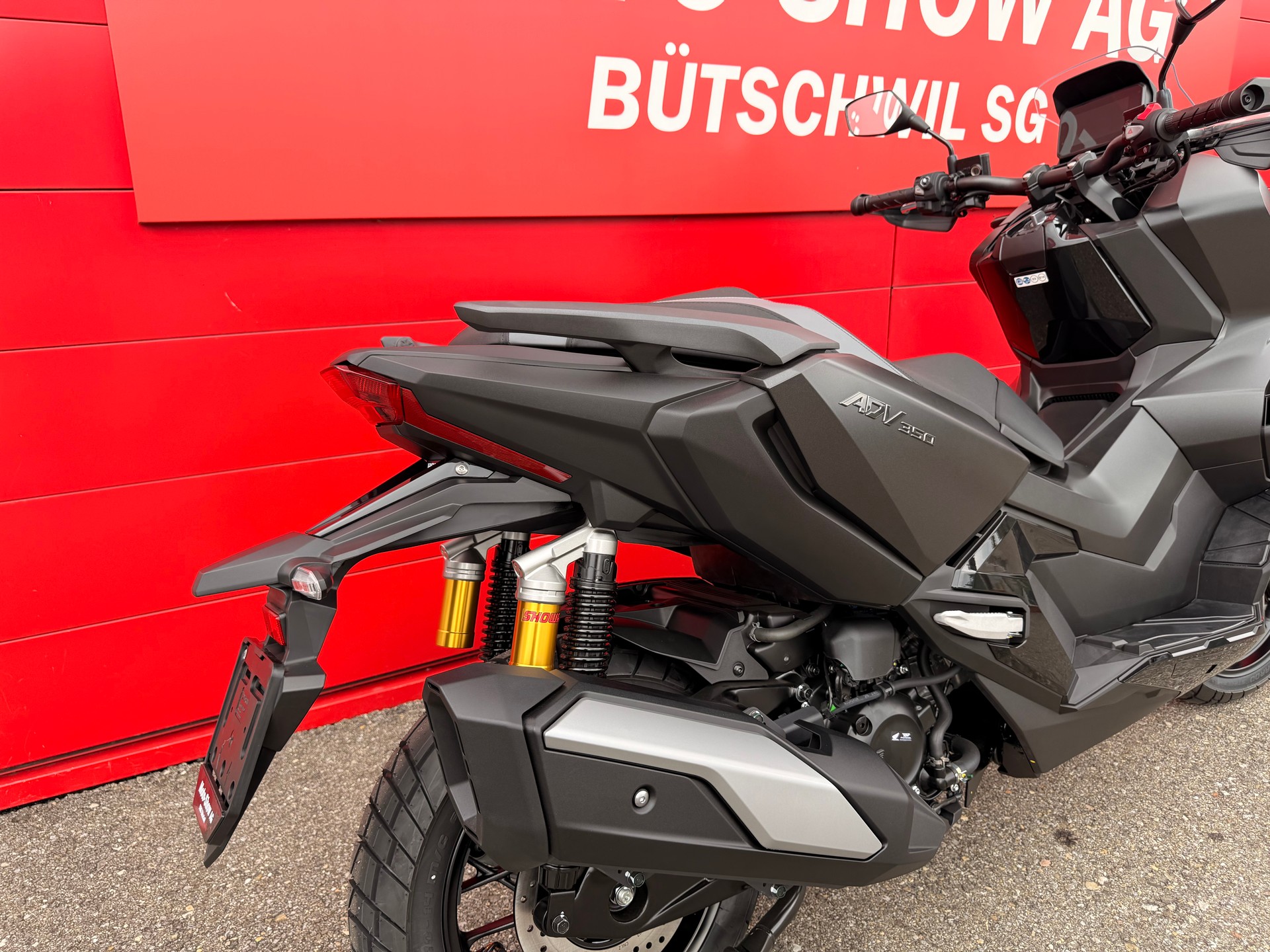 HONDA ADV 350-image-5