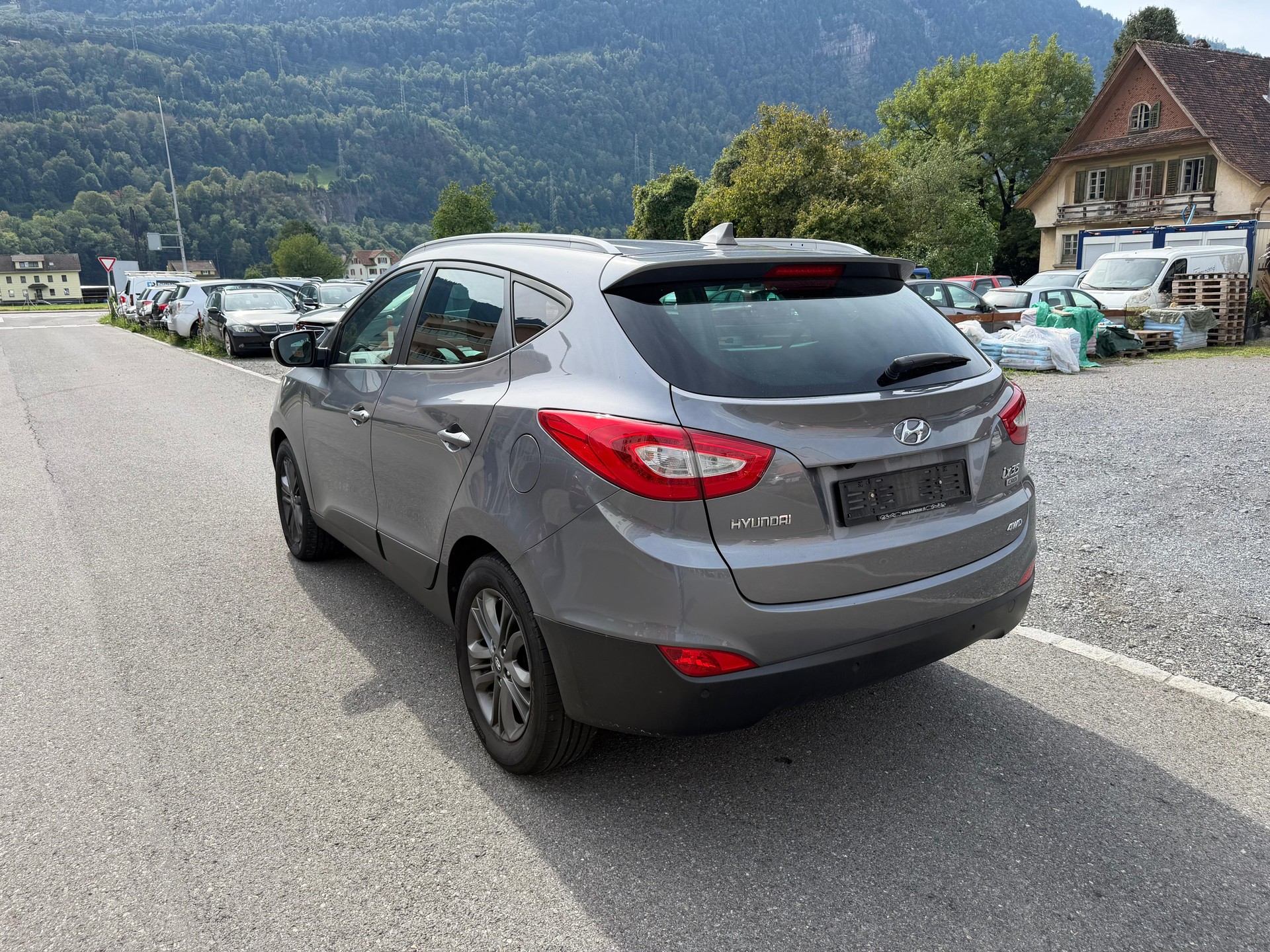 HYUNDAI iX 35 2.0 CRDi Style 4WD Automatic-showroom-element-2