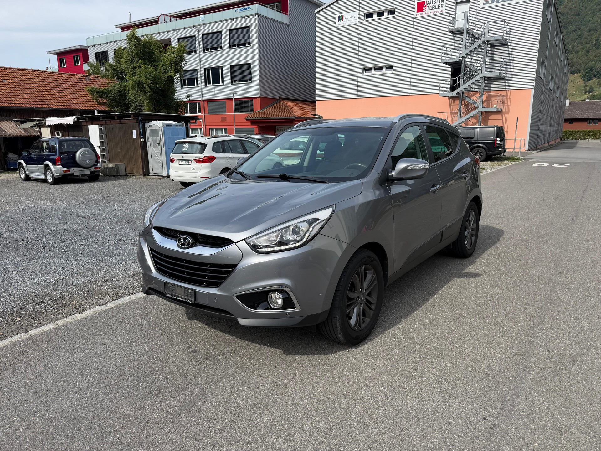 HYUNDAI iX 35 2.0 CRDi Style 4WD Automatic-showroom-element-1