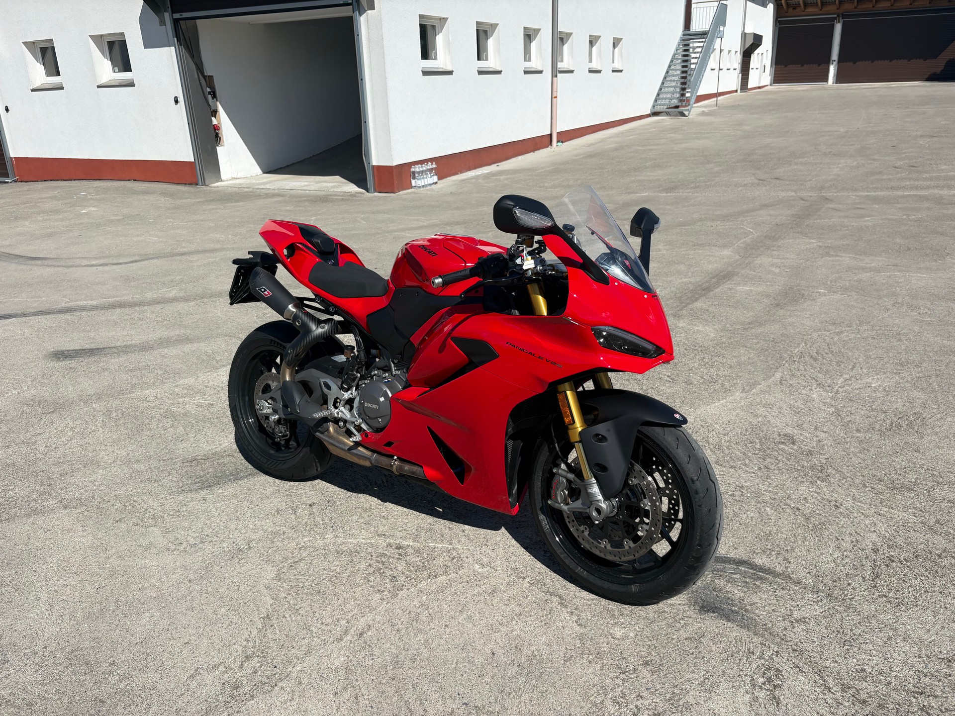 DUCATI Panigale V2 S-image-1