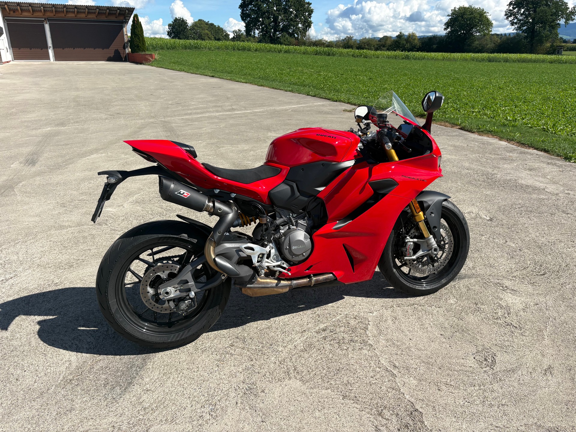 DUCATI Panigale V2 S-image-0