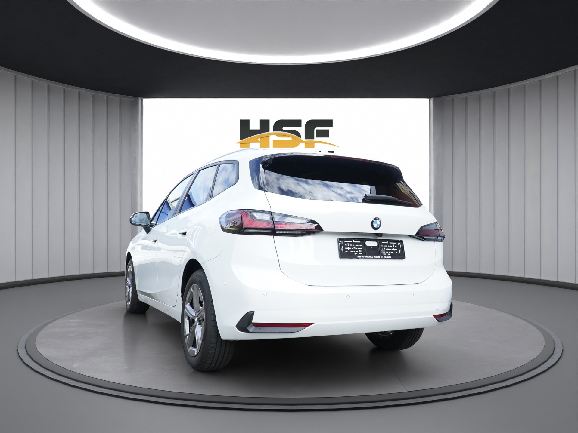 BMW 223d Active Tourer xDrive DKG *CH Fahrzeug/AHK/WERKSGARANTIE/GRATIS-SERVICE*-image-4