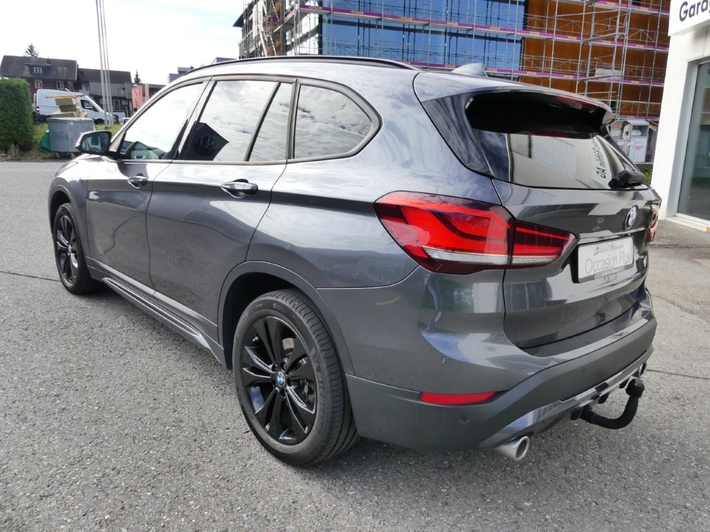 BMW X1 xDrive 20d xLine Steptronic-showroom-element-1