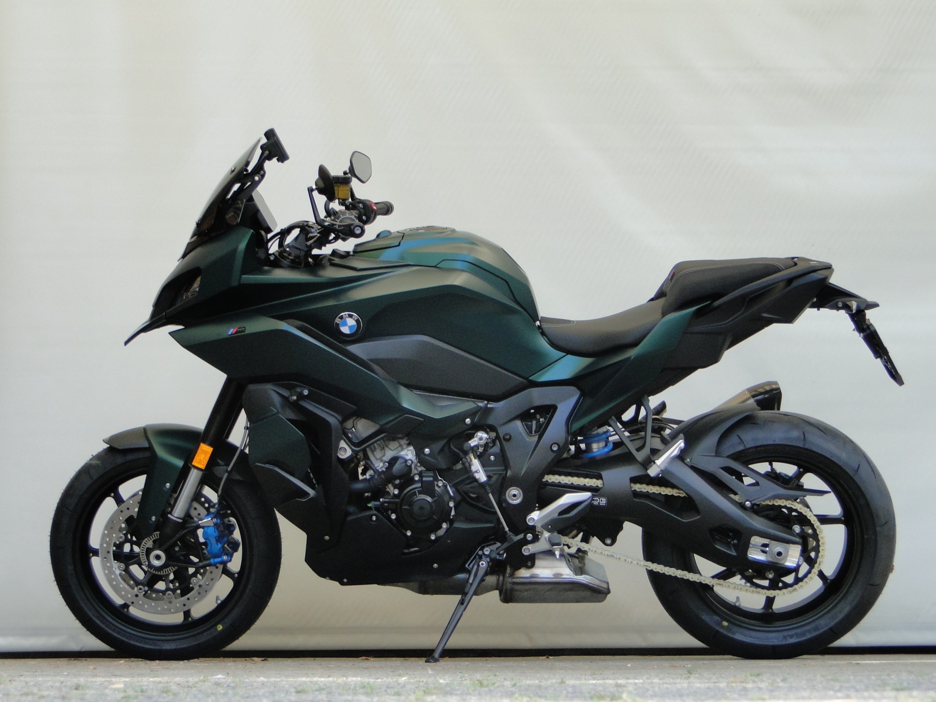BMW M 1000 XR 2027-image-0