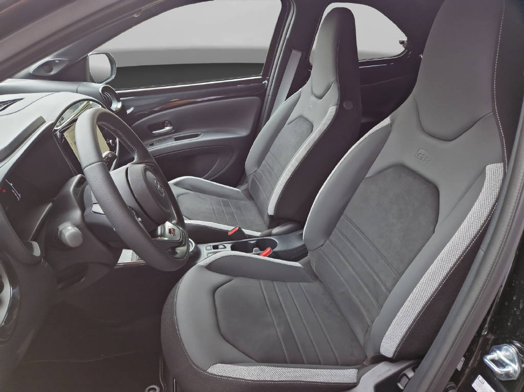 TOYOTA Aygo X 1.5 VVT-i HSD GR Sport 48143/000-image-8