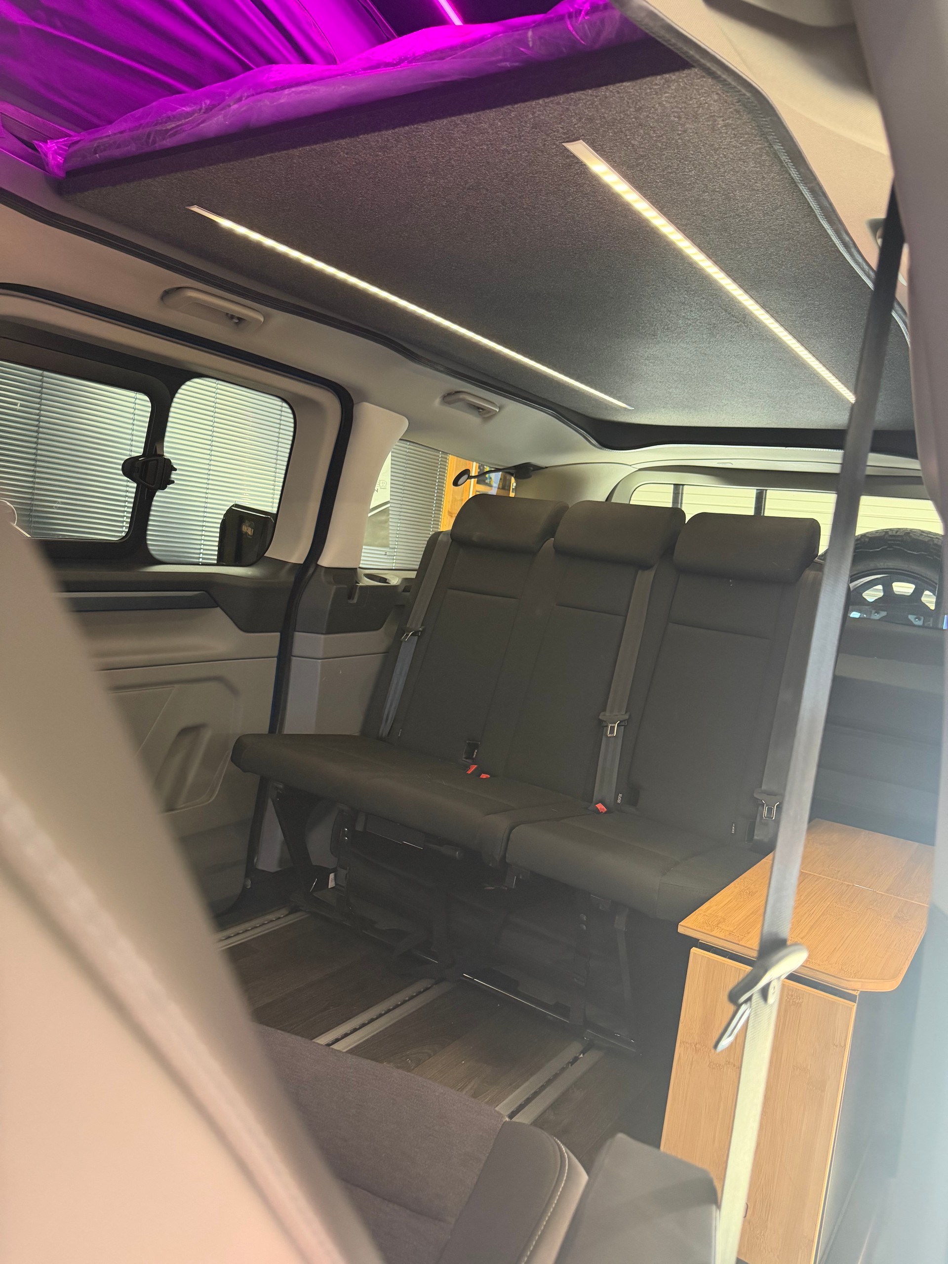 FORD TOURNEO CUSTOM "VANEXT" 4X4 5 PLÄTZER CAMPER "HÖHER" 170 PS DIESEL "SPEZIAL AUFBAU" MIT MFK CH !! MIT AHK.-image-31