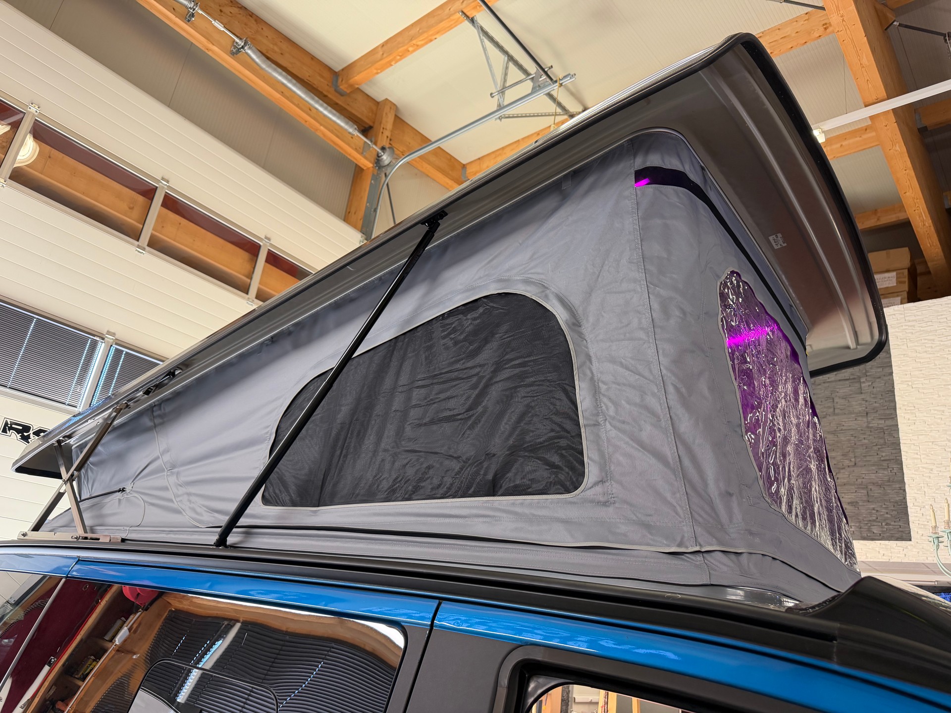 FORD TOURNEO CUSTOM "VANEXT" 4X4 5 PLÄTZER CAMPER "HÖHER" 170 PS DIESEL "SPEZIAL AUFBAU" MIT MFK CH !! MIT AHK.-image-18