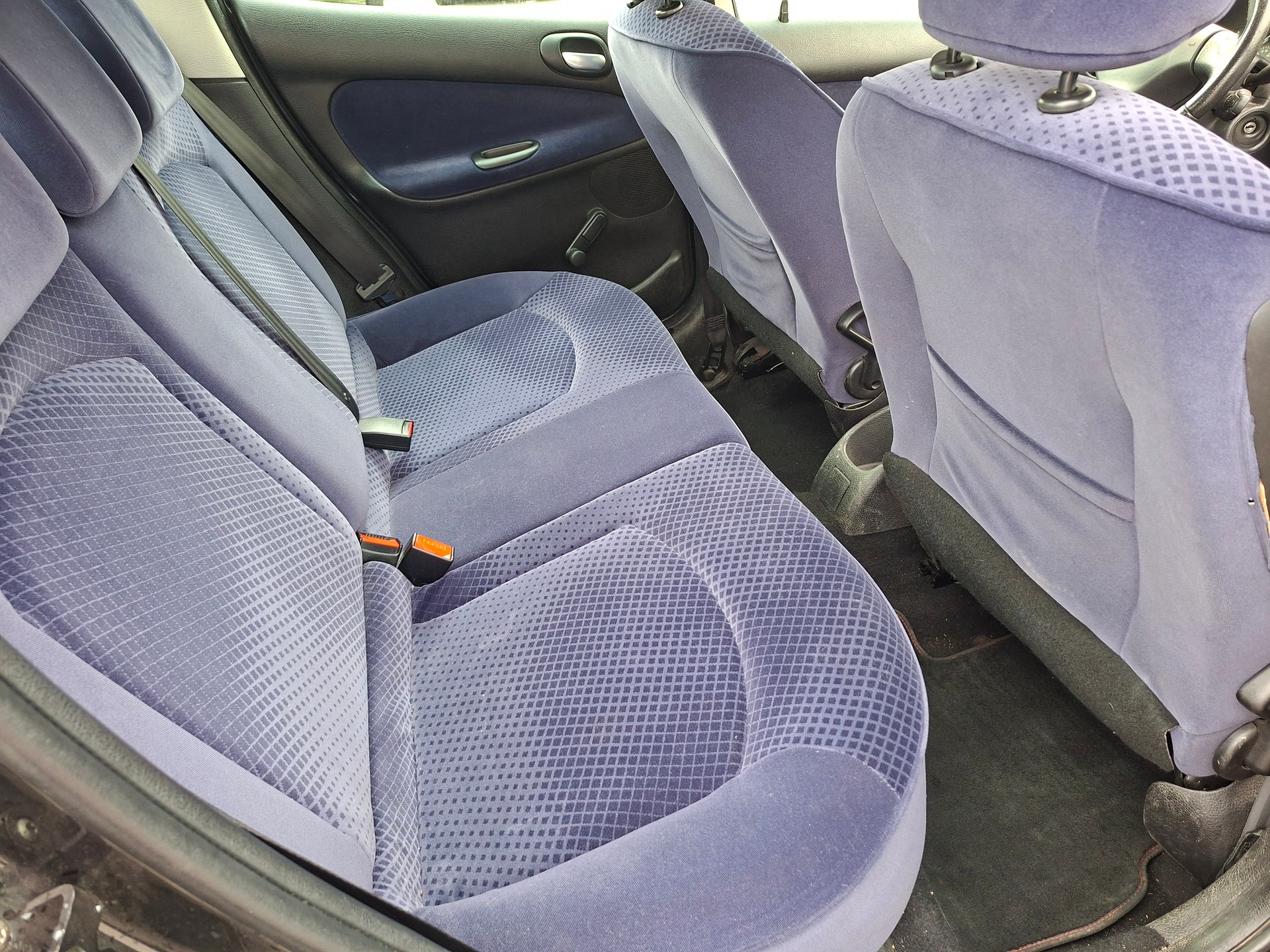 PEUGEOT 206 1.6 16V (XT) Premium-image-10