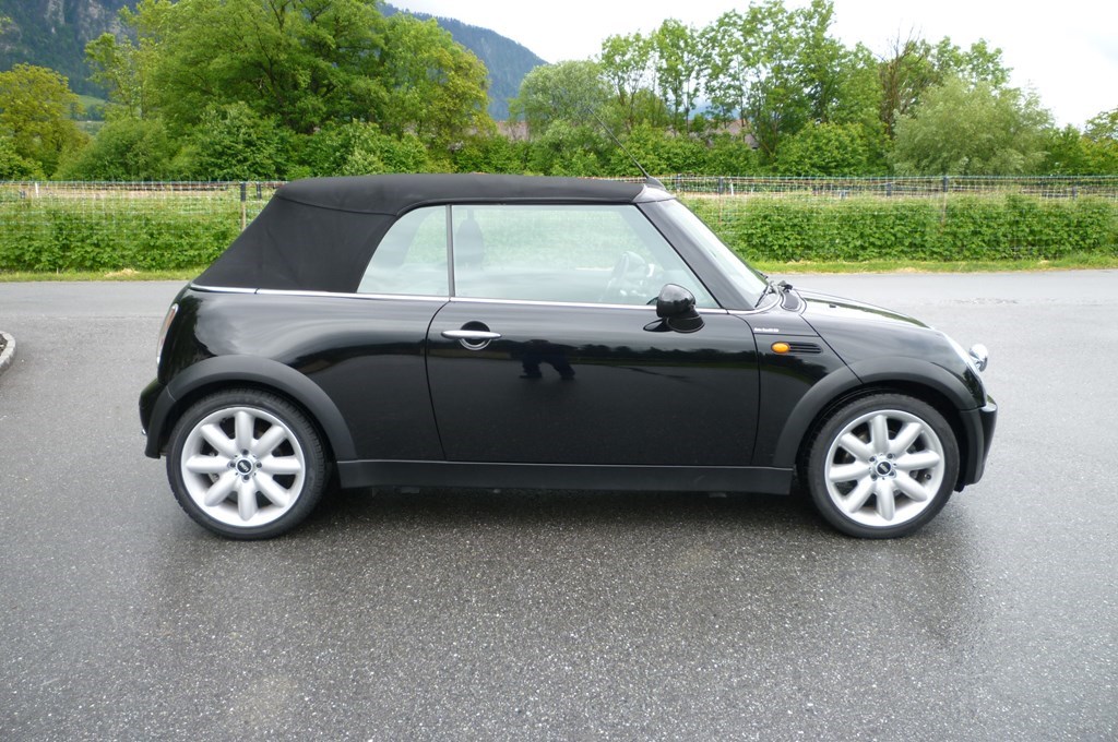 MINI Cooper Cabriolet-image-3