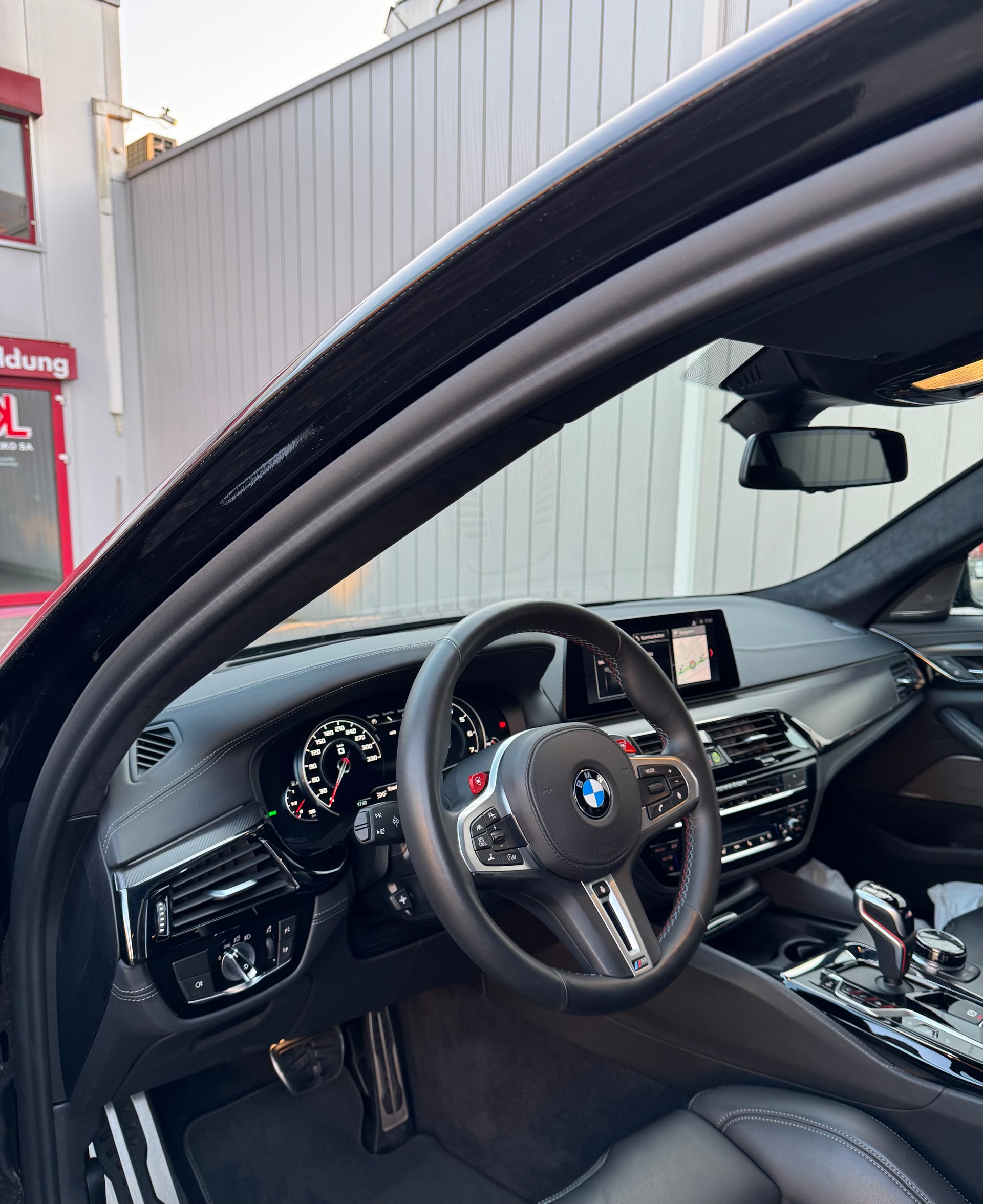 BMW BMW M5 xDrive Competition Drivelogic-image-6