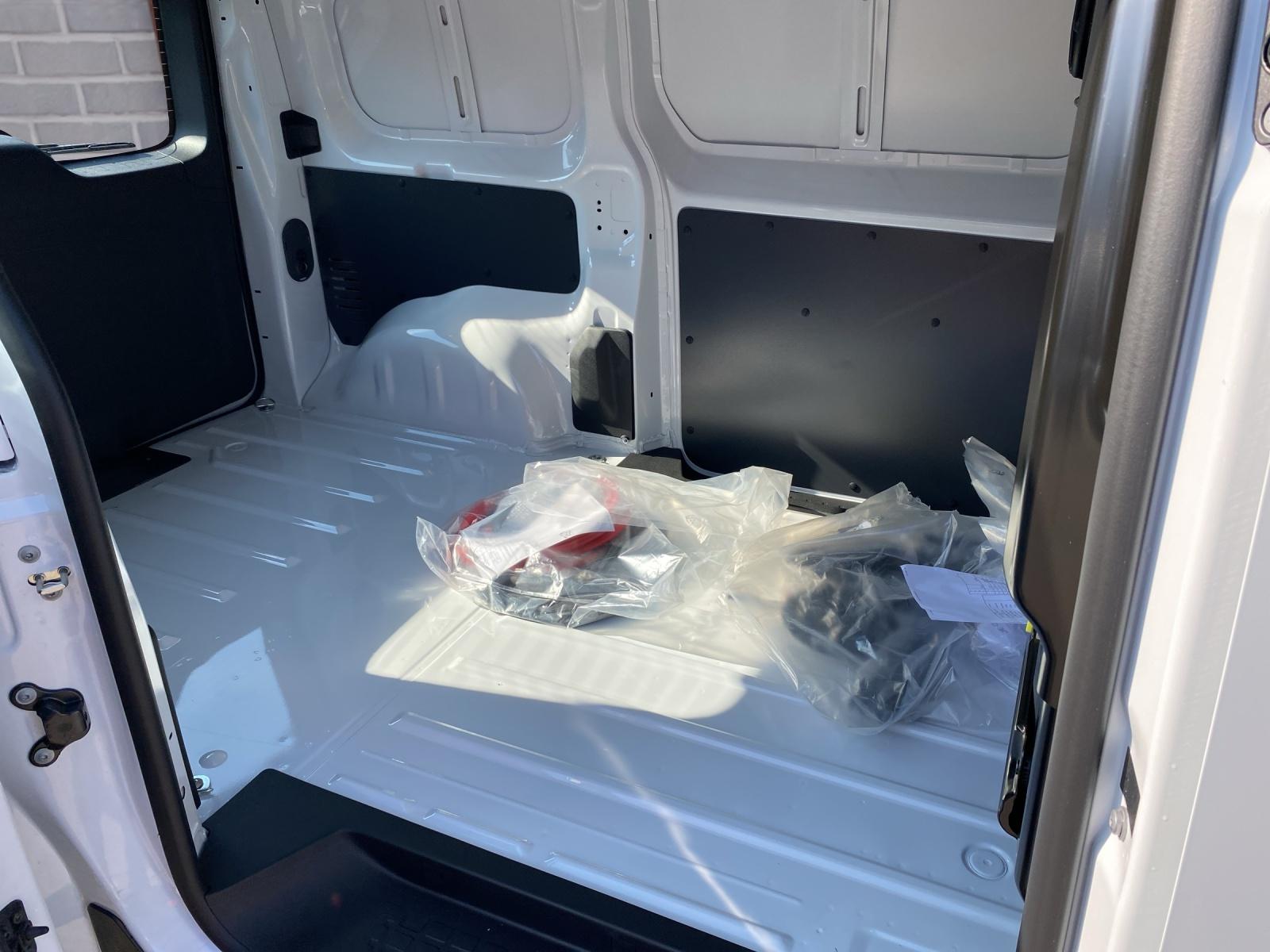 TOYOTA PROACE Van L1 75KWh Active-image-8