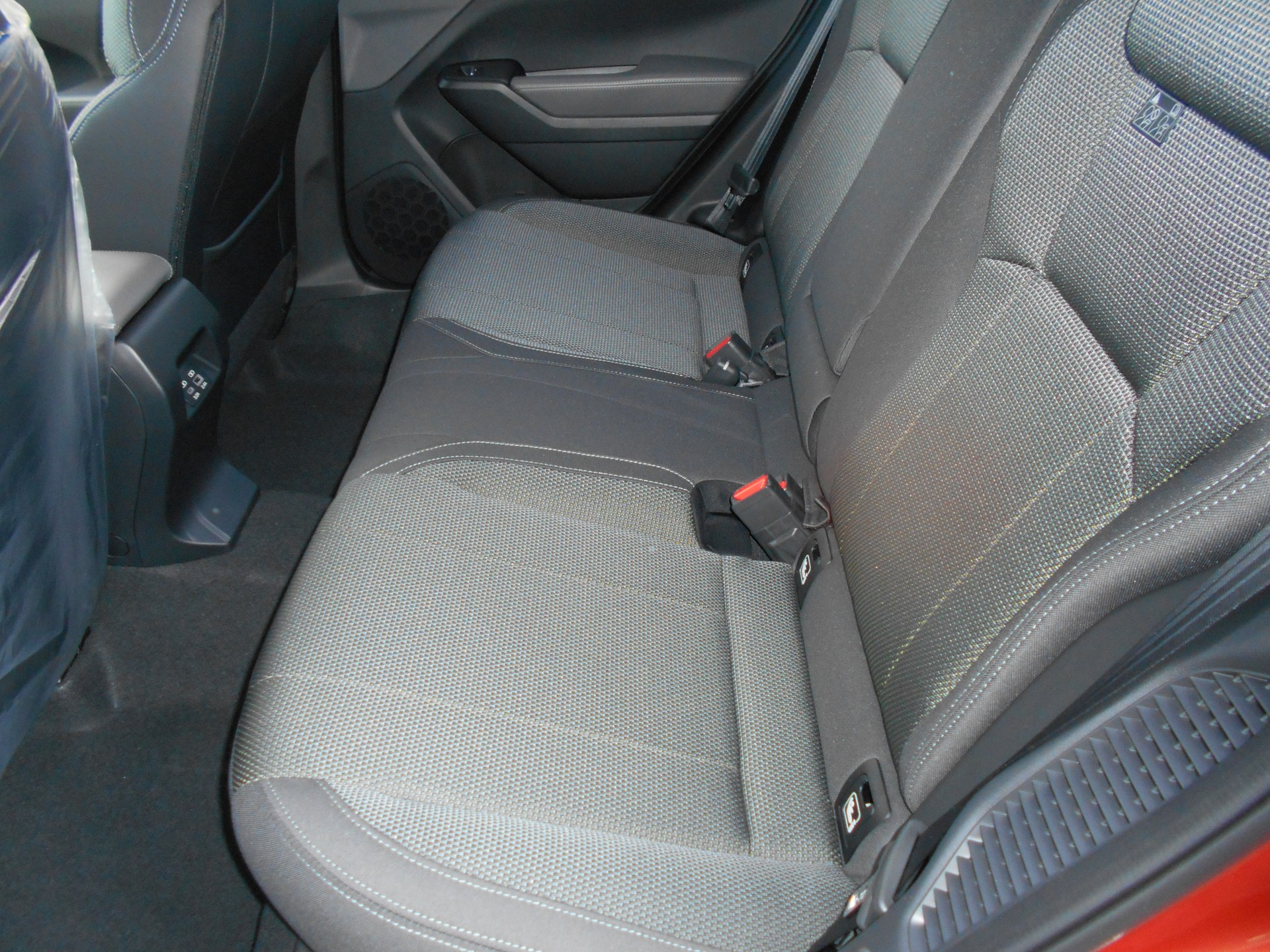 SUBARU Crosstrek 2.0 e-Boxer Swiss Plus AWD Lineartronic-image-8