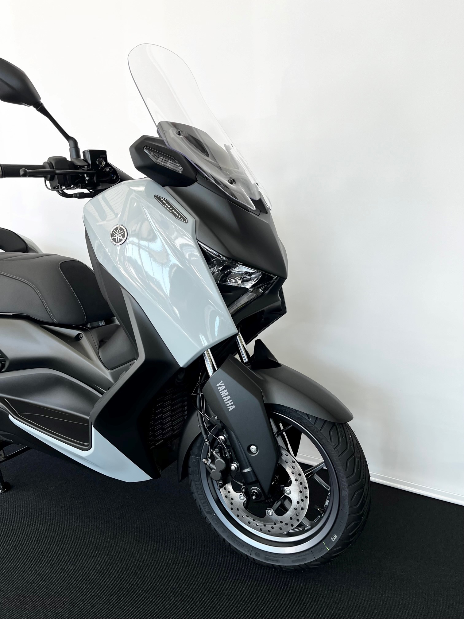 YAMAHA X-Max 300 Tech Max+-image-6