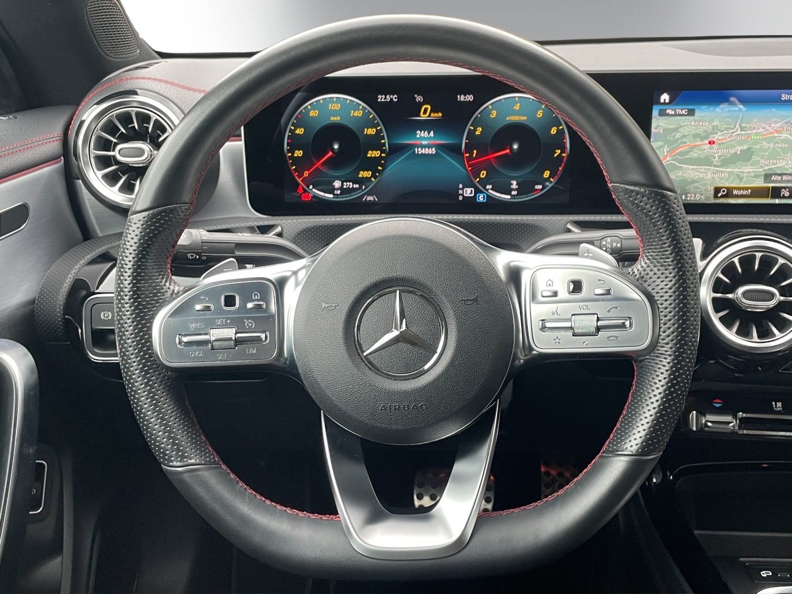 MERCEDES-BENZ CLA 220 AMG Line 7G-DCT-image-13