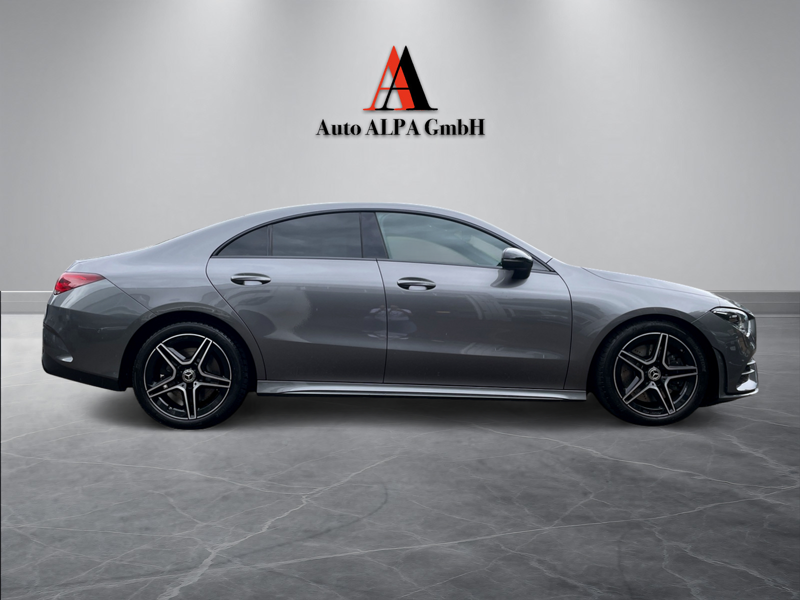 MERCEDES-BENZ CLA 220 AMG Line 7G-DCT-showroom-element-2