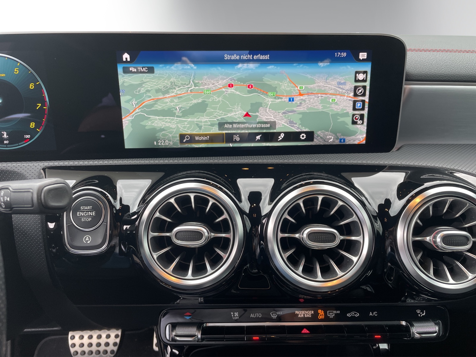 MERCEDES-BENZ CLA 220 AMG Line 7G-DCT-image-8