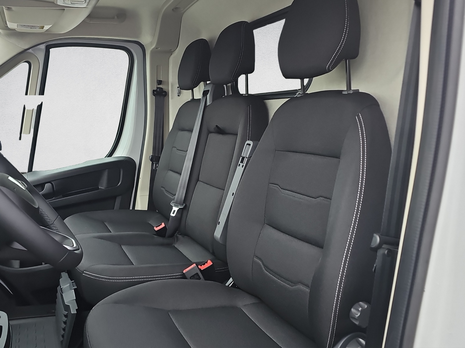 PEUGEOT Boxer 2.2 HDI 335 L3H2-image-13