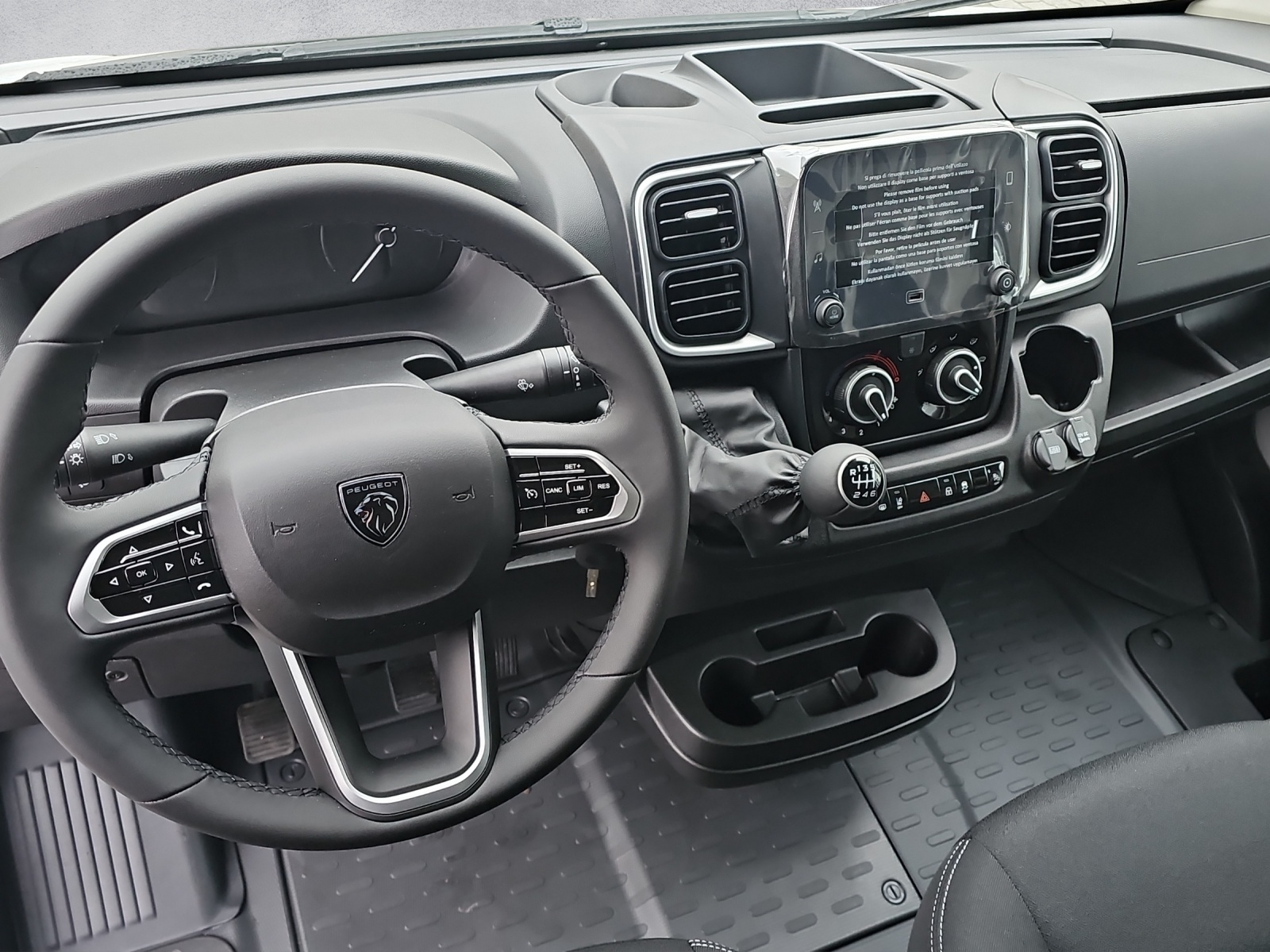 PEUGEOT Boxer 2.2 HDI 335 L3H2-image-10
