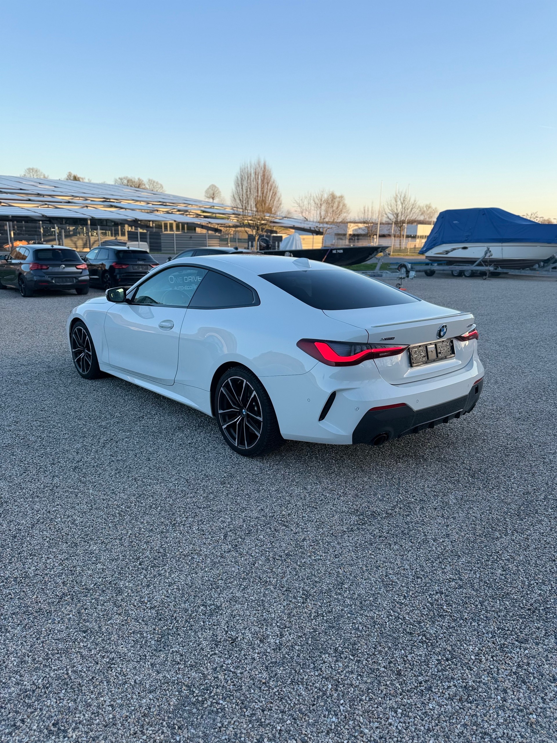 BMW 420d xDrive 48V Coupé M Sport Steptronic-image-7