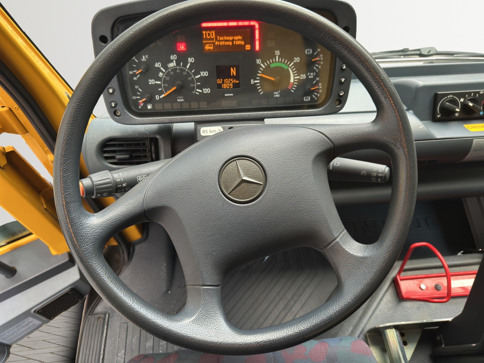 MERCEDES-BENZ Unimog U400-image-11