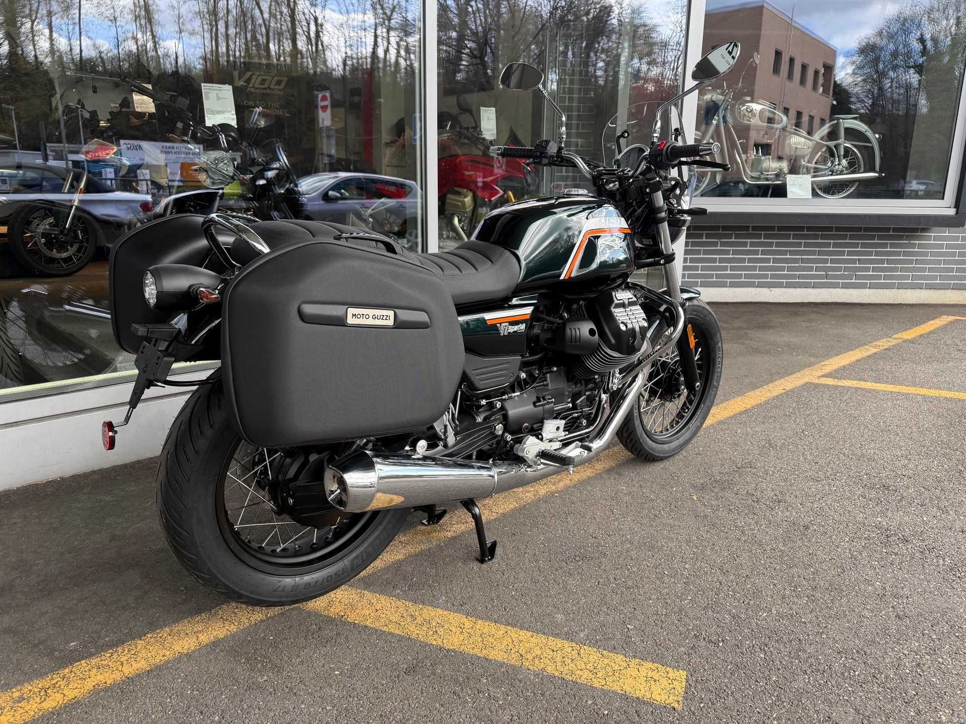 MOTO GUZZI V7 IV 850 Special E5+-image-3