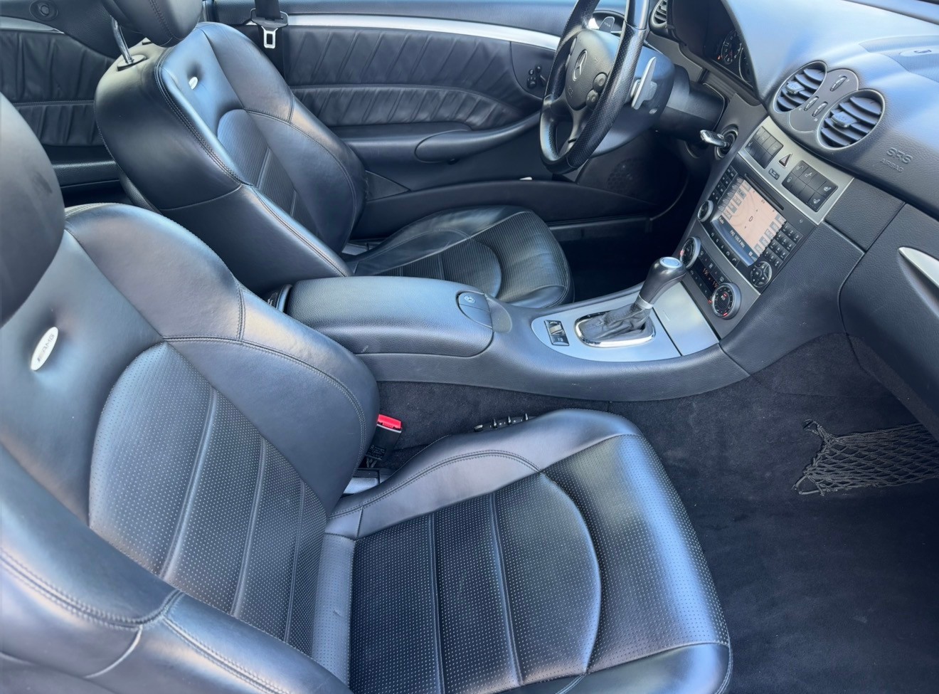 MERCEDES-BENZ CLK 63 AMG Avantgarde 7G-Tronic-image-7