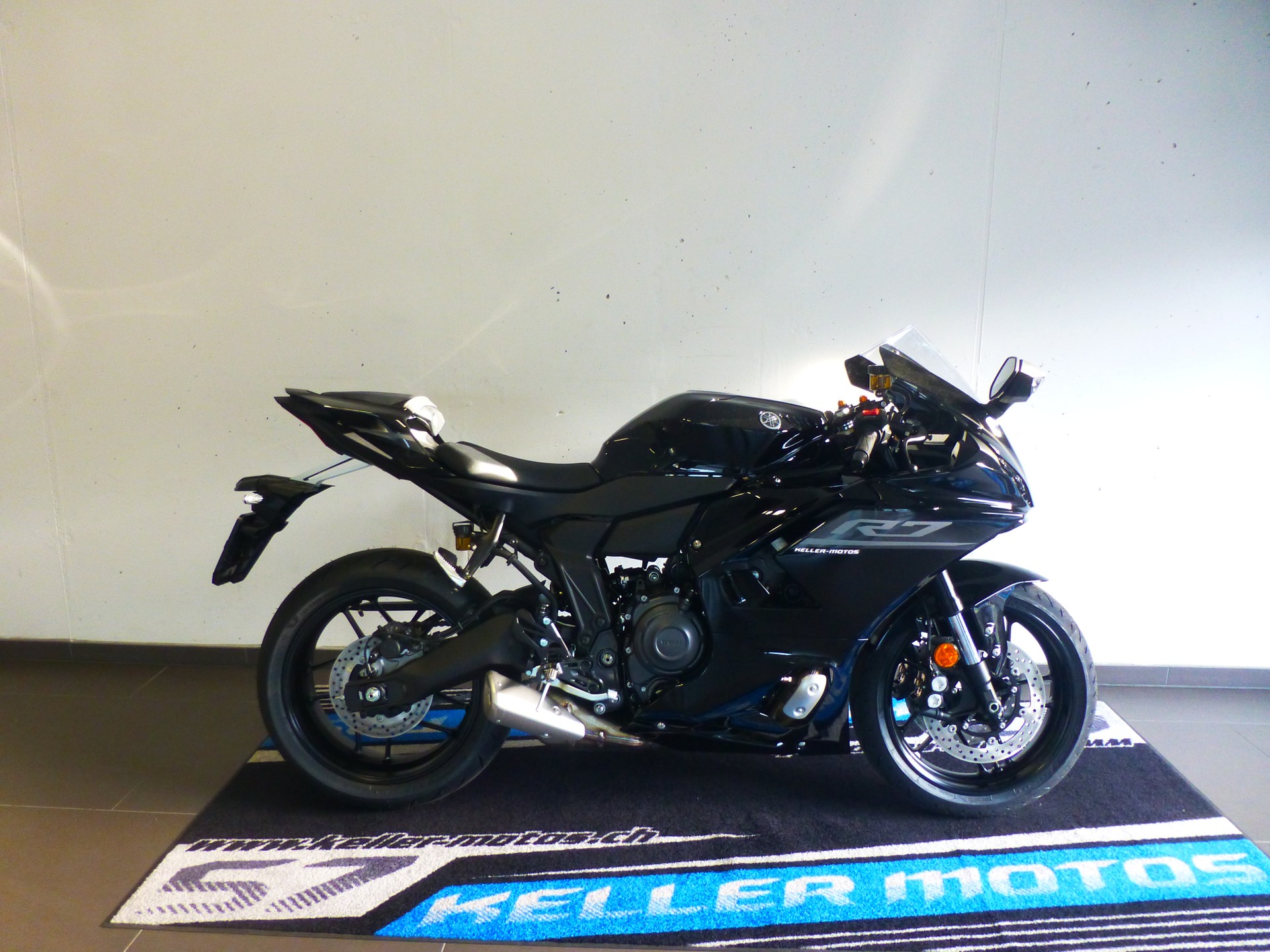 YAMAHA YZF-R7 (35kW) MY 2026-image-0