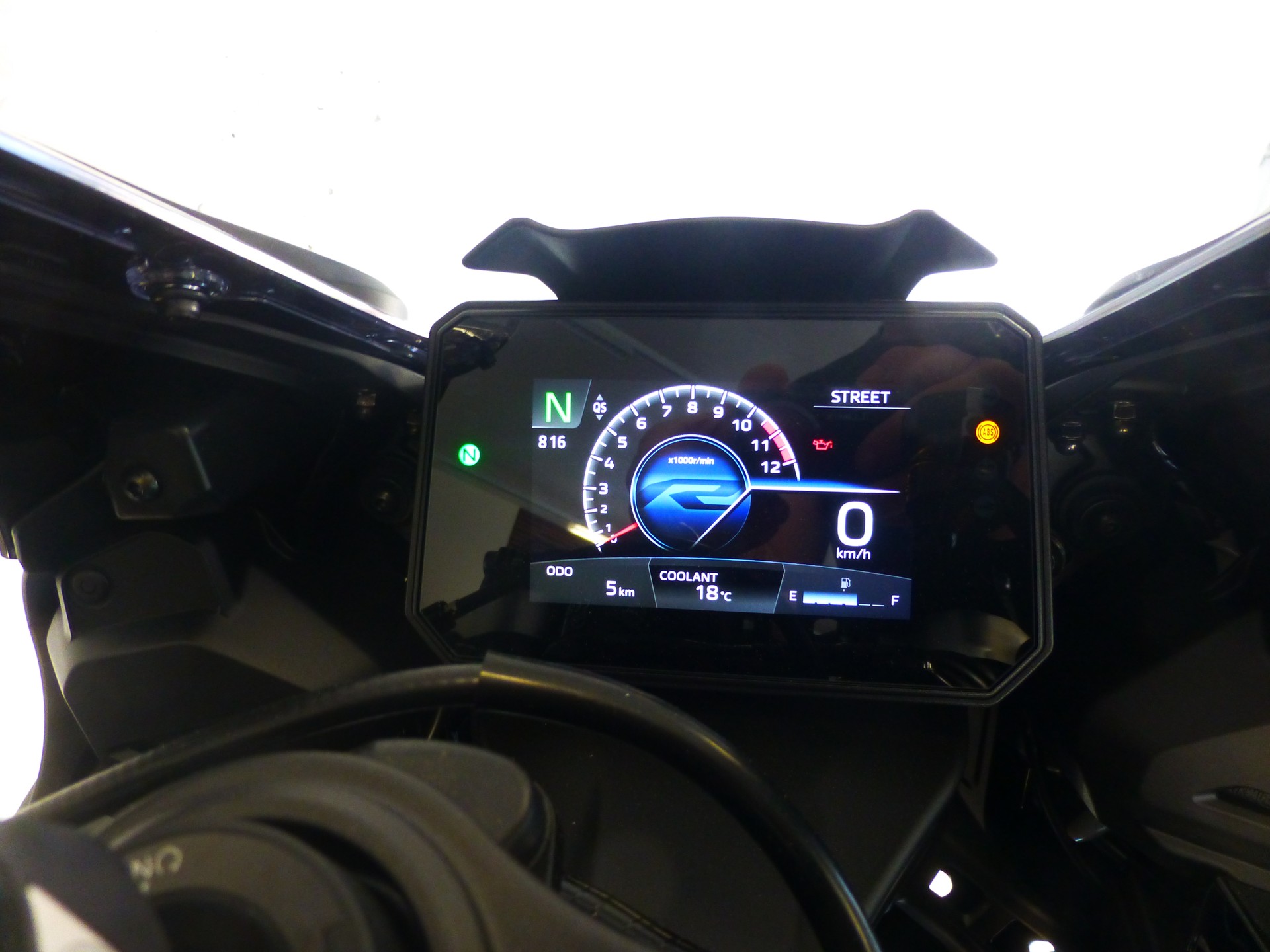 YAMAHA YZF-R7 (35kW) MY 2026-image-13