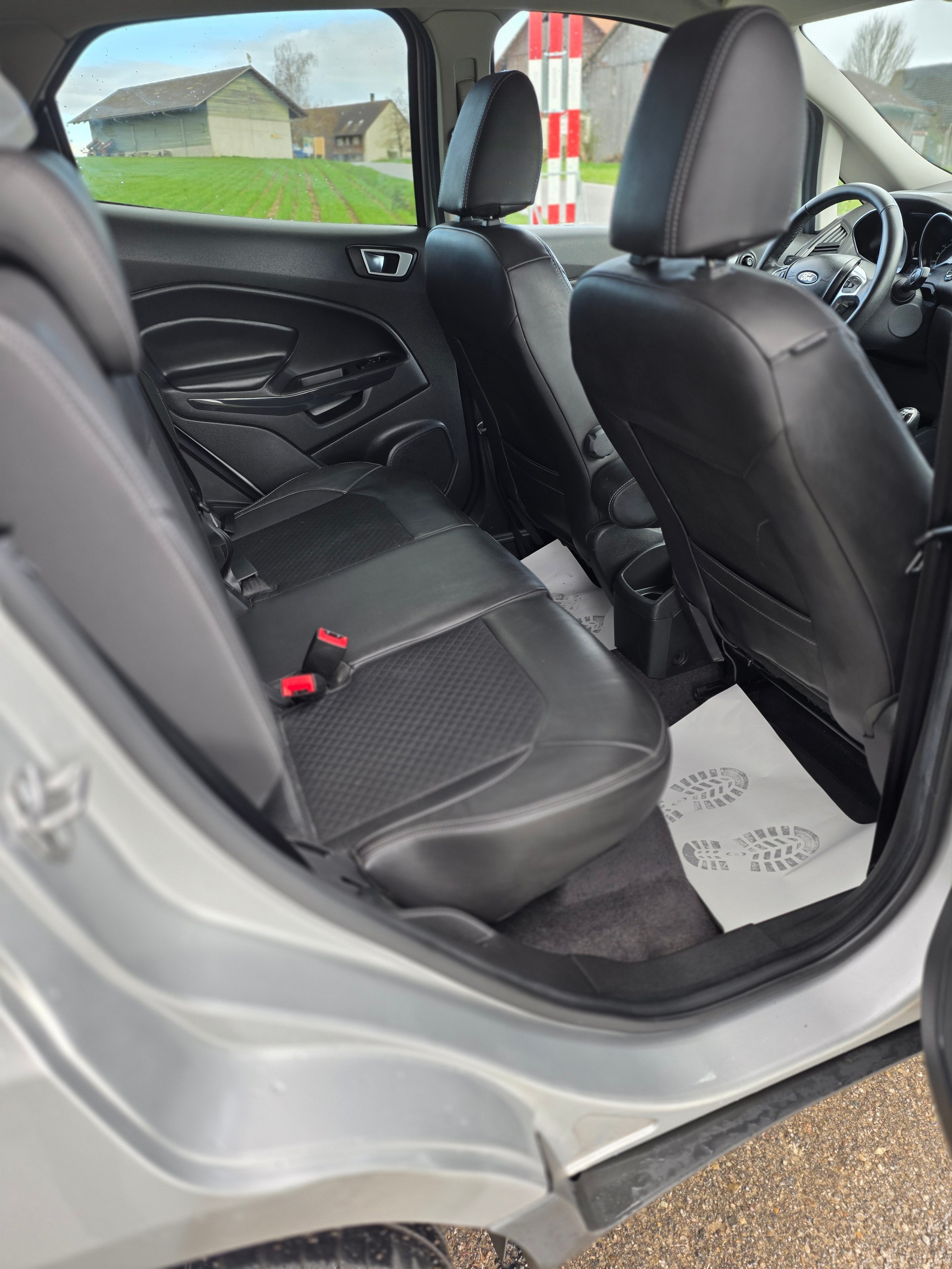 FORD EcoSport 1.0 SCTi Titanium S-image-15
