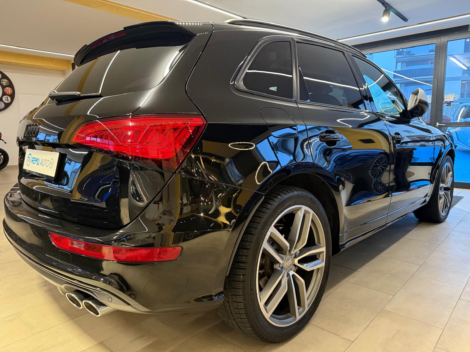 AUDI SQ5 3.0 TDI quattro tiptronic-showroom-element-3
