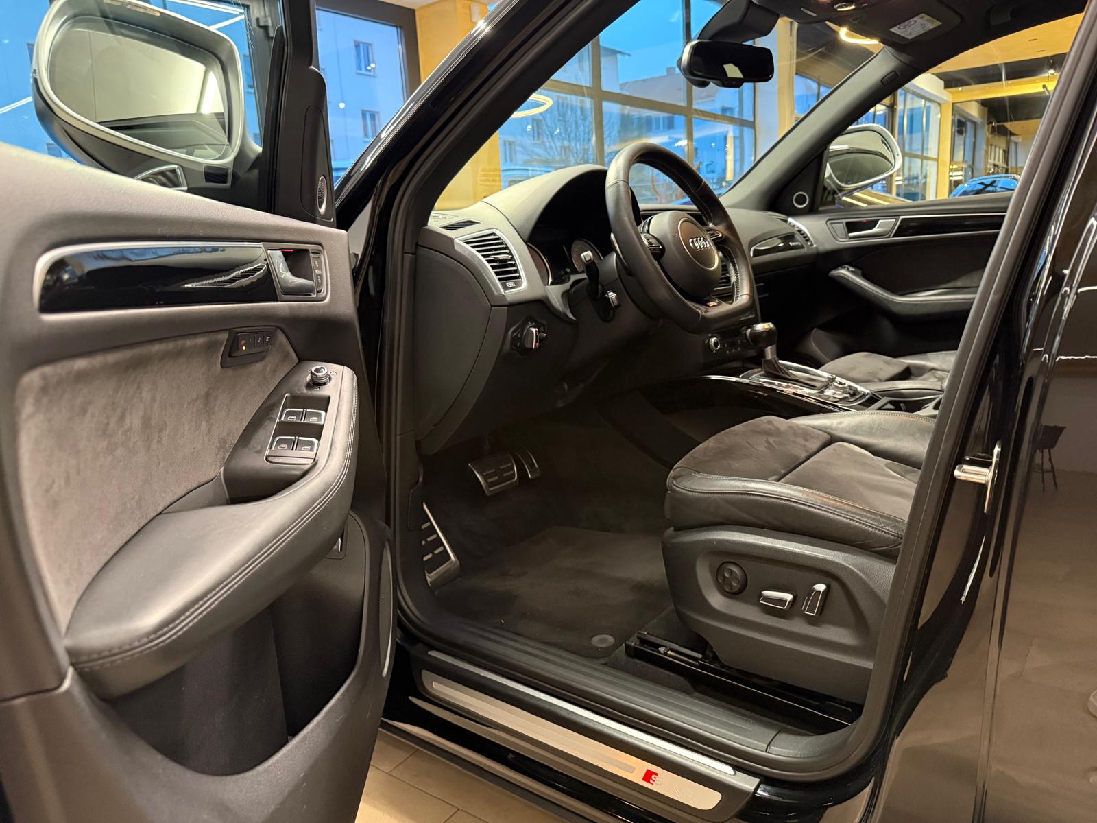 AUDI SQ5 3.0 TDI quattro tiptronic-image-14