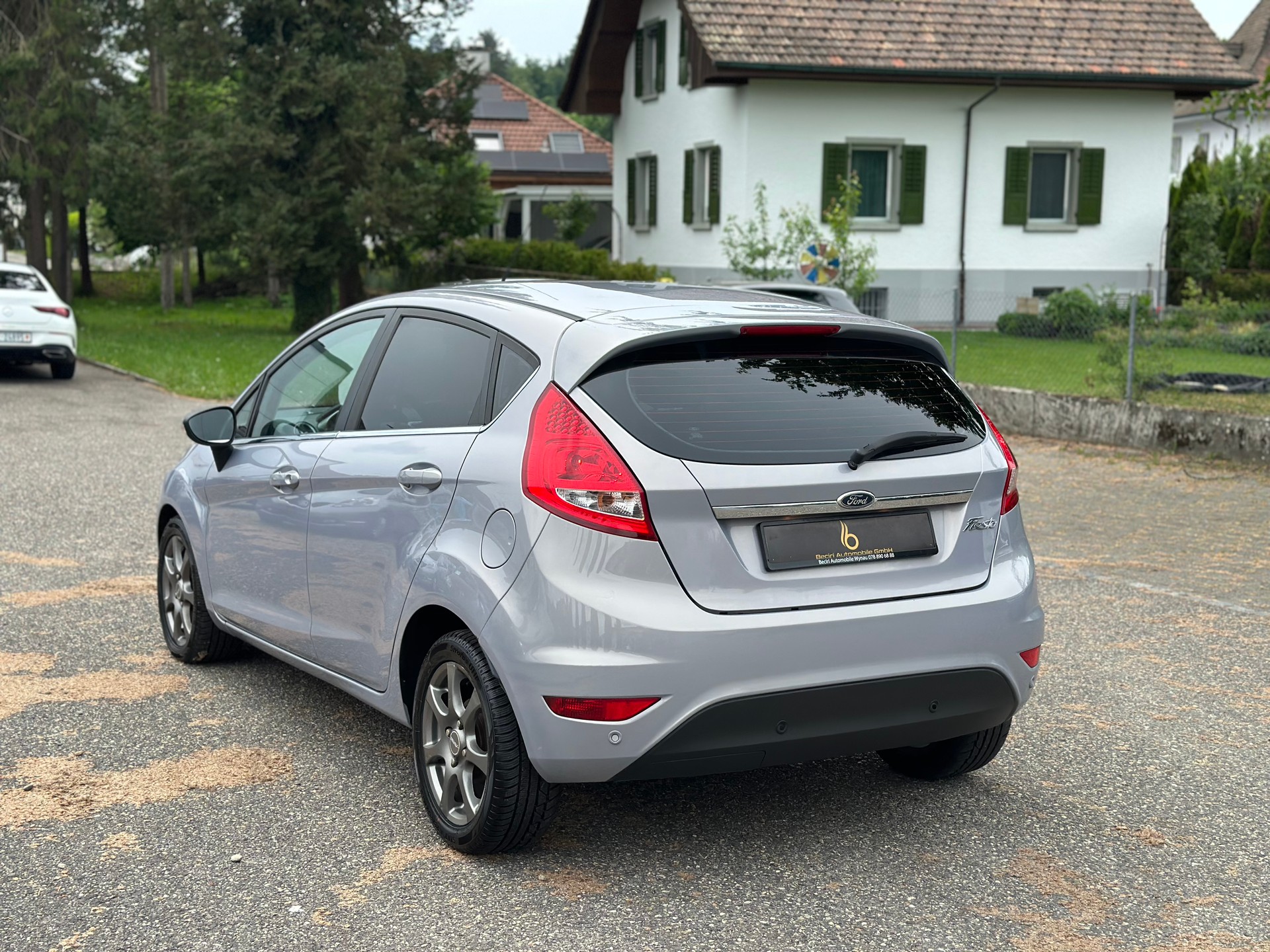 FORD Fiesta 1.4 16V Titanium Automatic-image-4