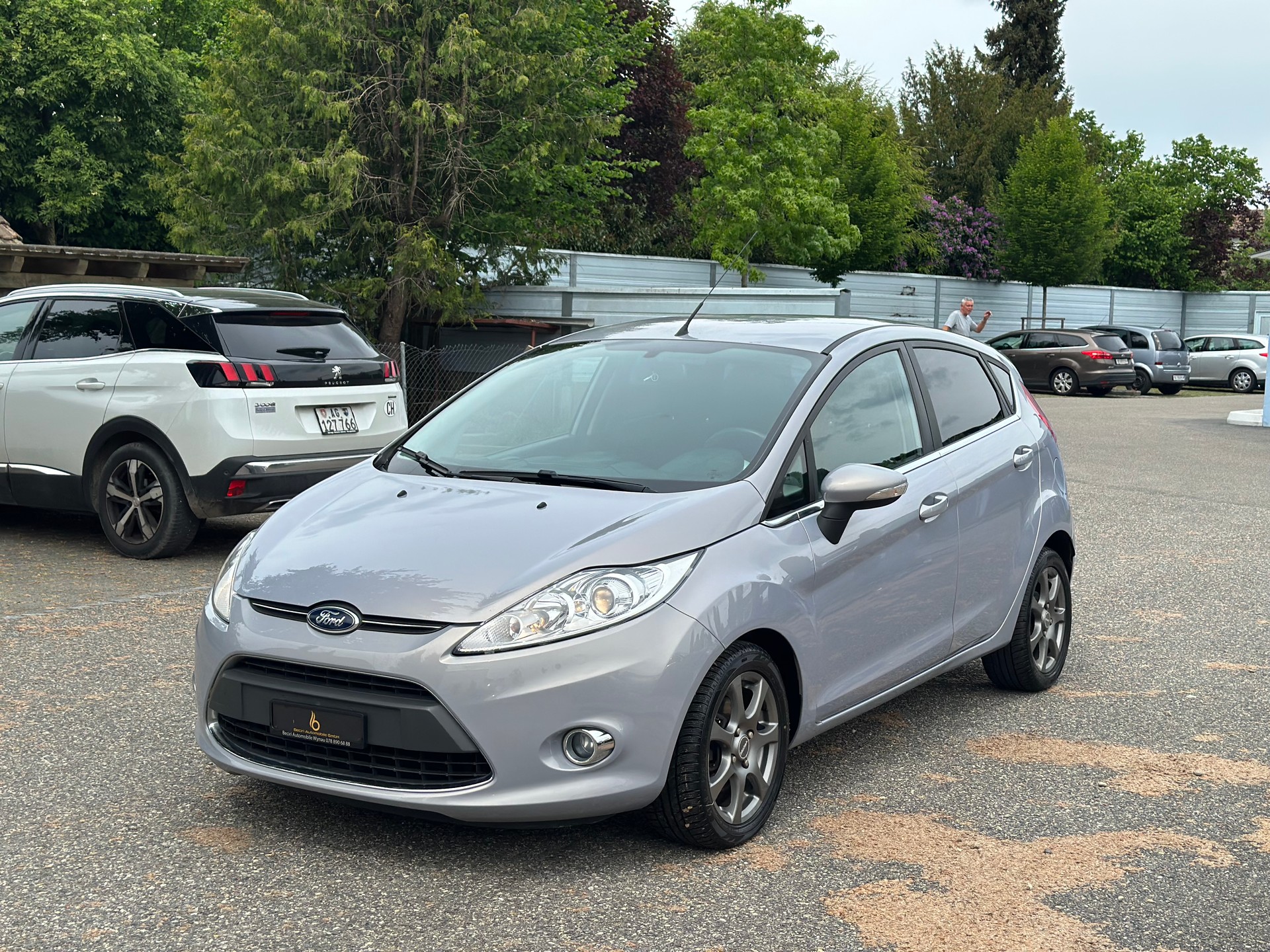 FORD Fiesta 1.4 16V Titanium Automatic-image-2