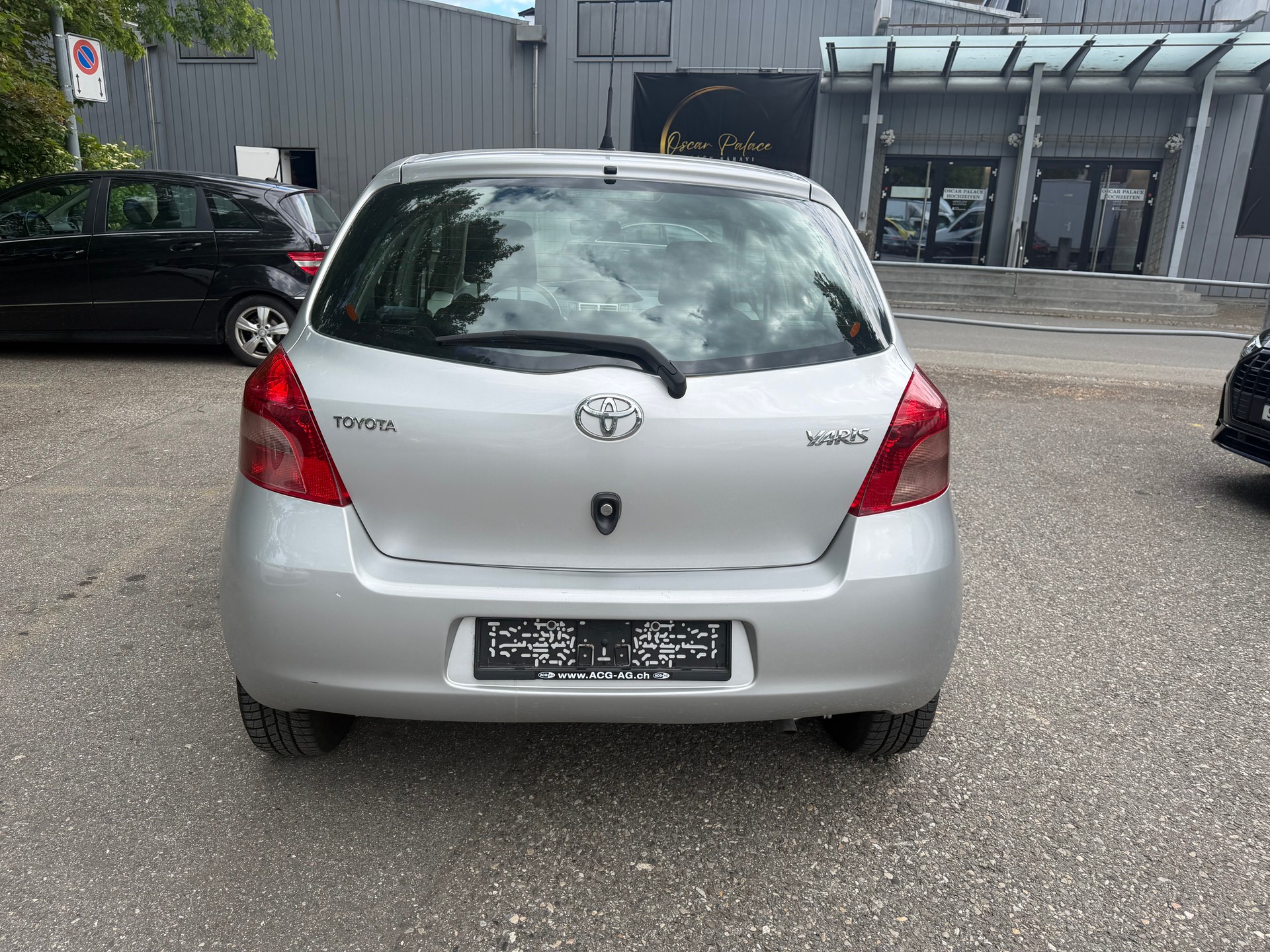 TOYOTA Yaris 1.3 Linea Sol ** Klimaanlage ** 08x Airbag ** E.Fenster ** Ab MFK 01.12.2025-image-10