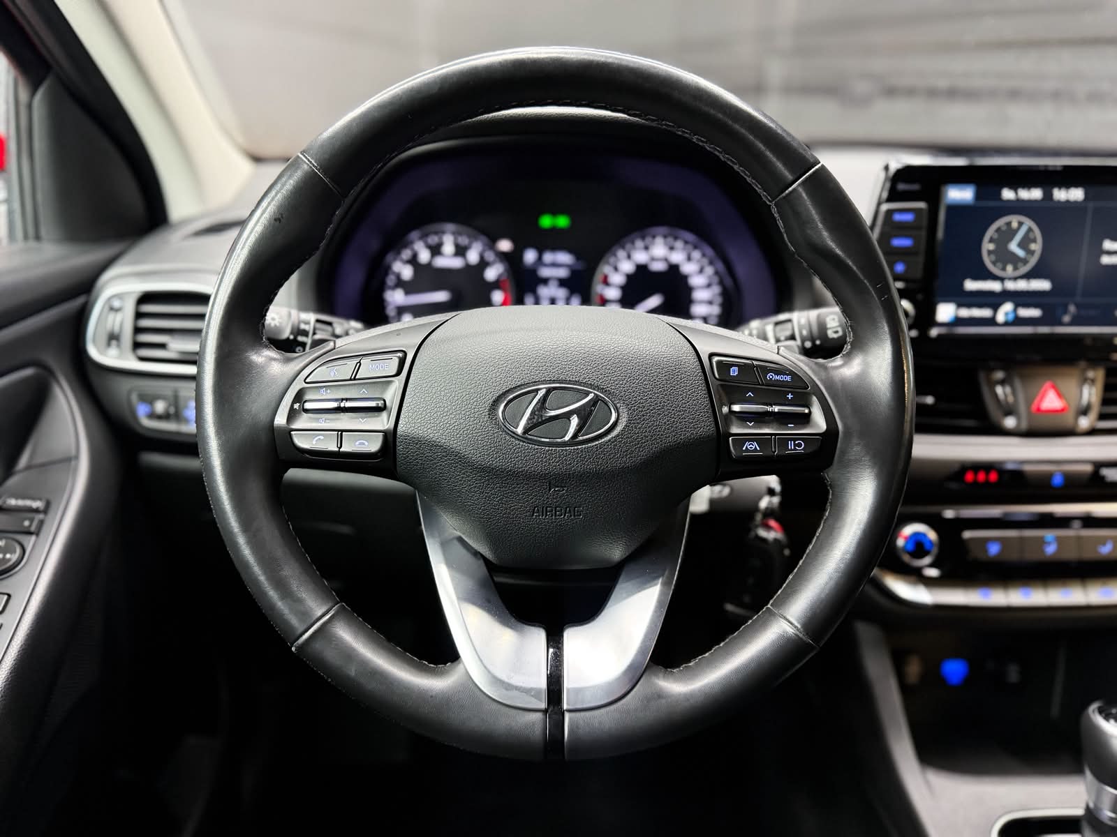 HYUNDAI i30 Wagon 1.5 T-GDi Vertex 48V MH DCT-image-10