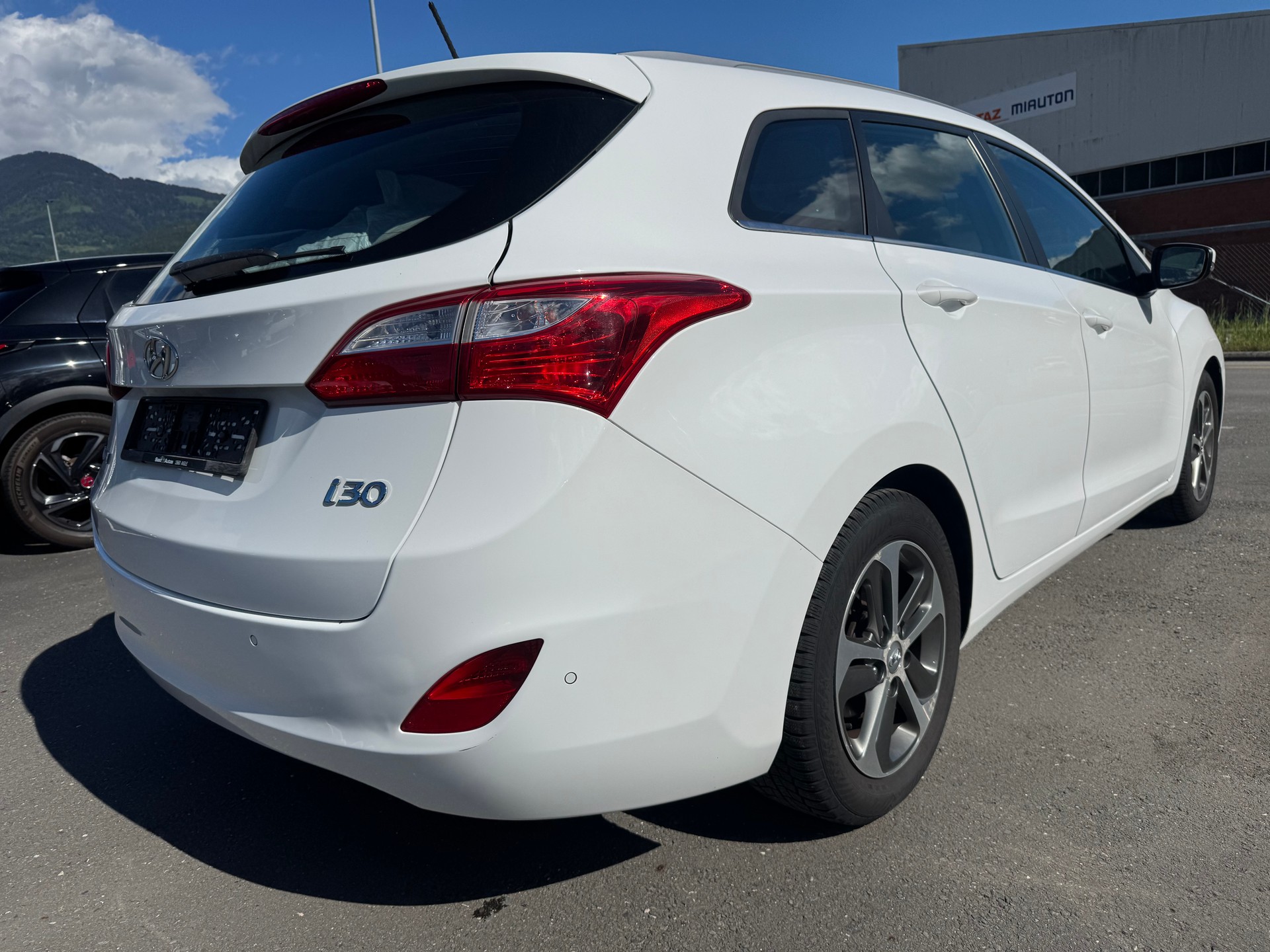 HYUNDAI i30 Wagon 1.6 GDI Vertex-showroom-element-3